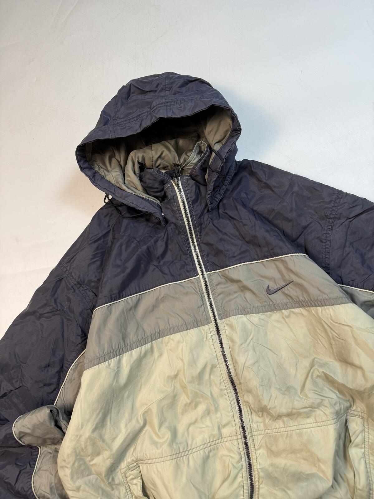Vintage 90s Nike hooded insulated jacket (L)