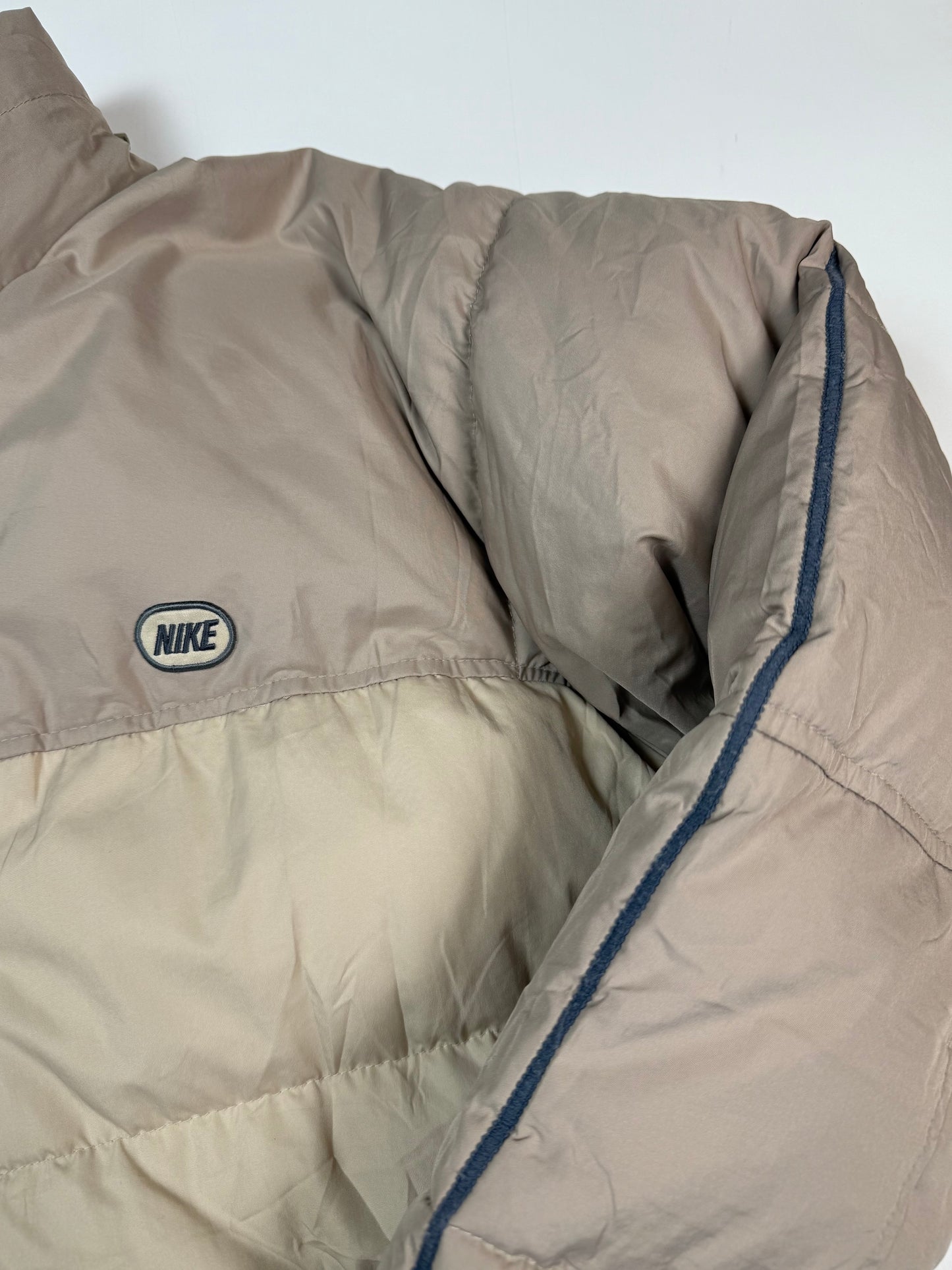 Vintage Nike puffer jacket (M)