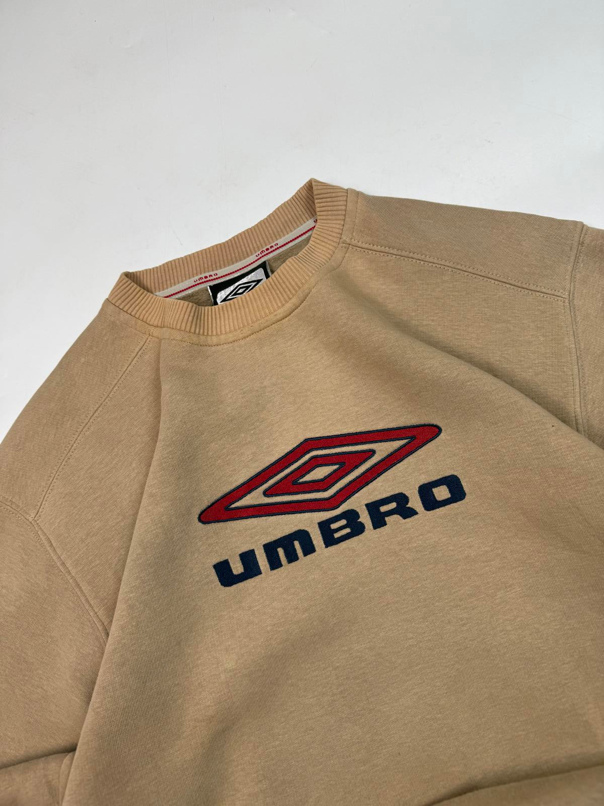 Vintage Umbro centre logo sweatshirt (M)
