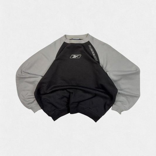 Vintage Reebok centre logo sweatshirt (M)