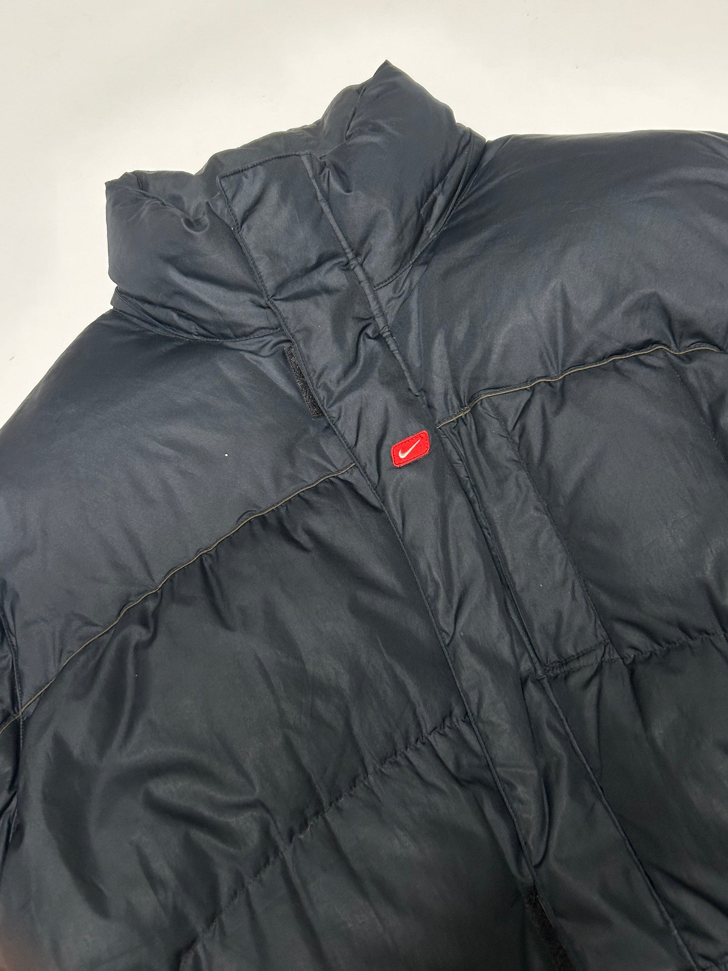 Vintage Nike puffer jacket (L)