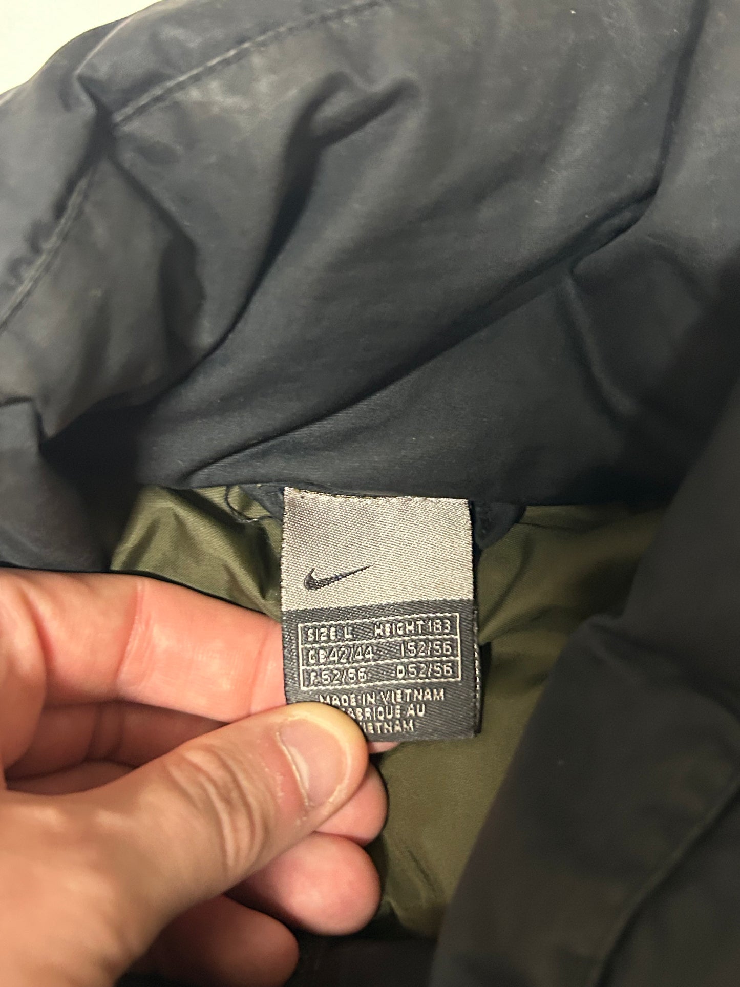 Vintage Nike puffer jacket (L)