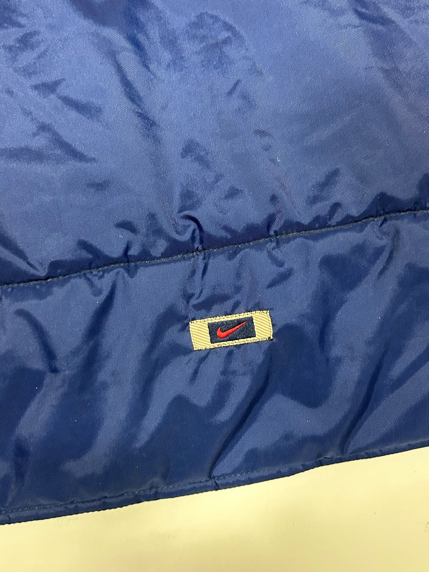 Vintage 90s Nike backswoosh jacket (L)