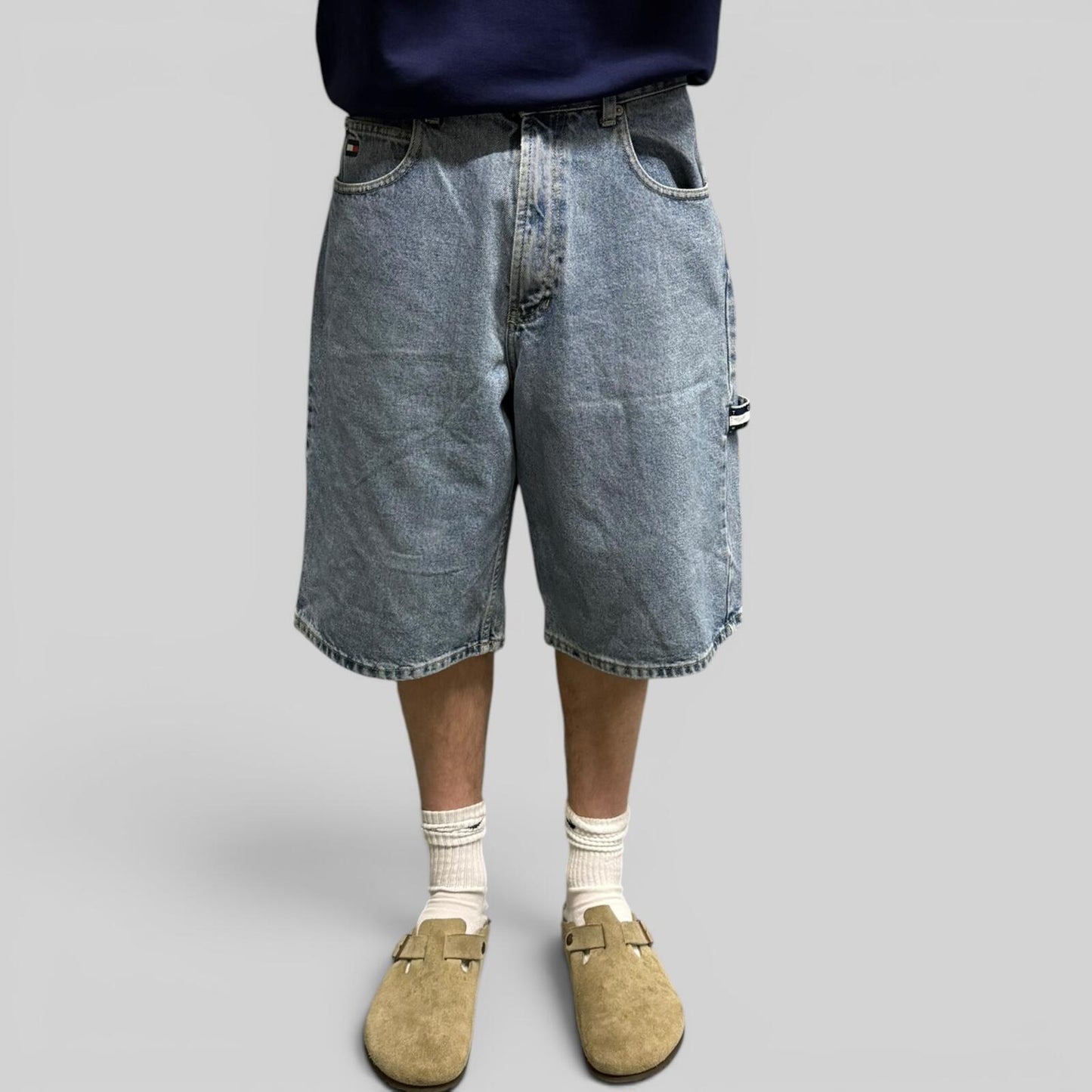 Vintage 90s Tommy Hilfiger carpenter jorts (W33)
