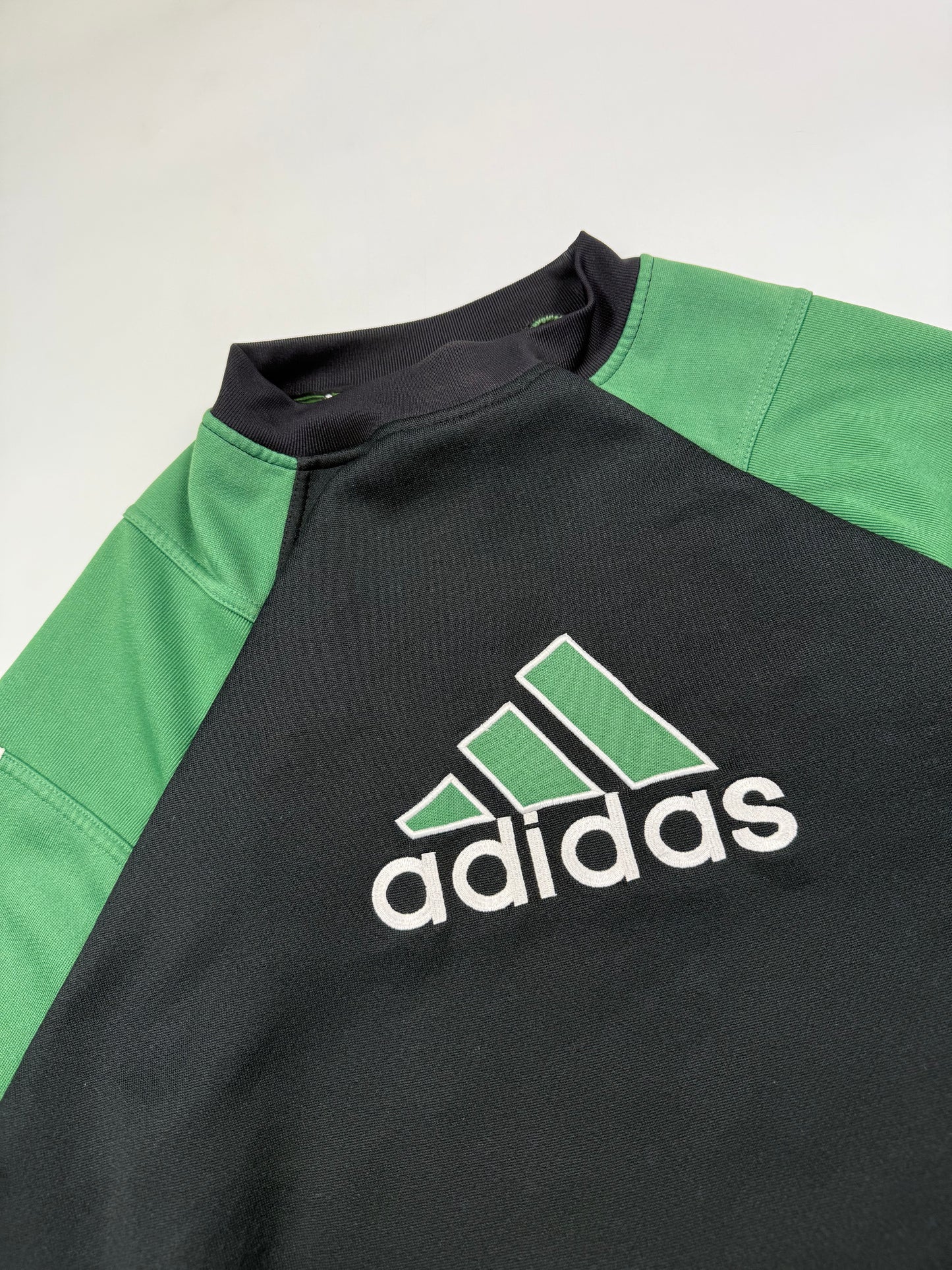 Vintage 90s Adidas centre logo sweatshirt (L)