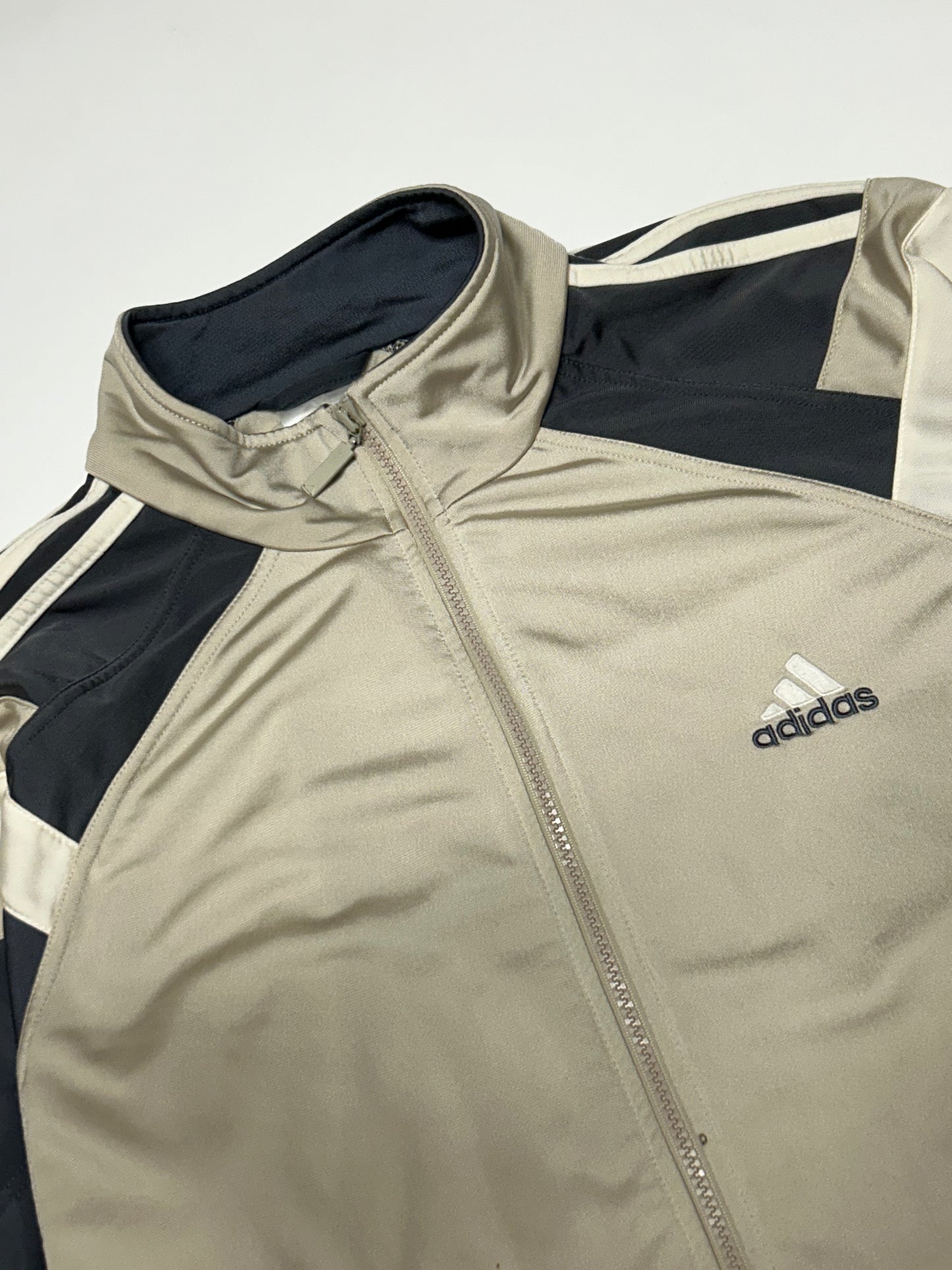 Vintage Adidas track jacket (L)