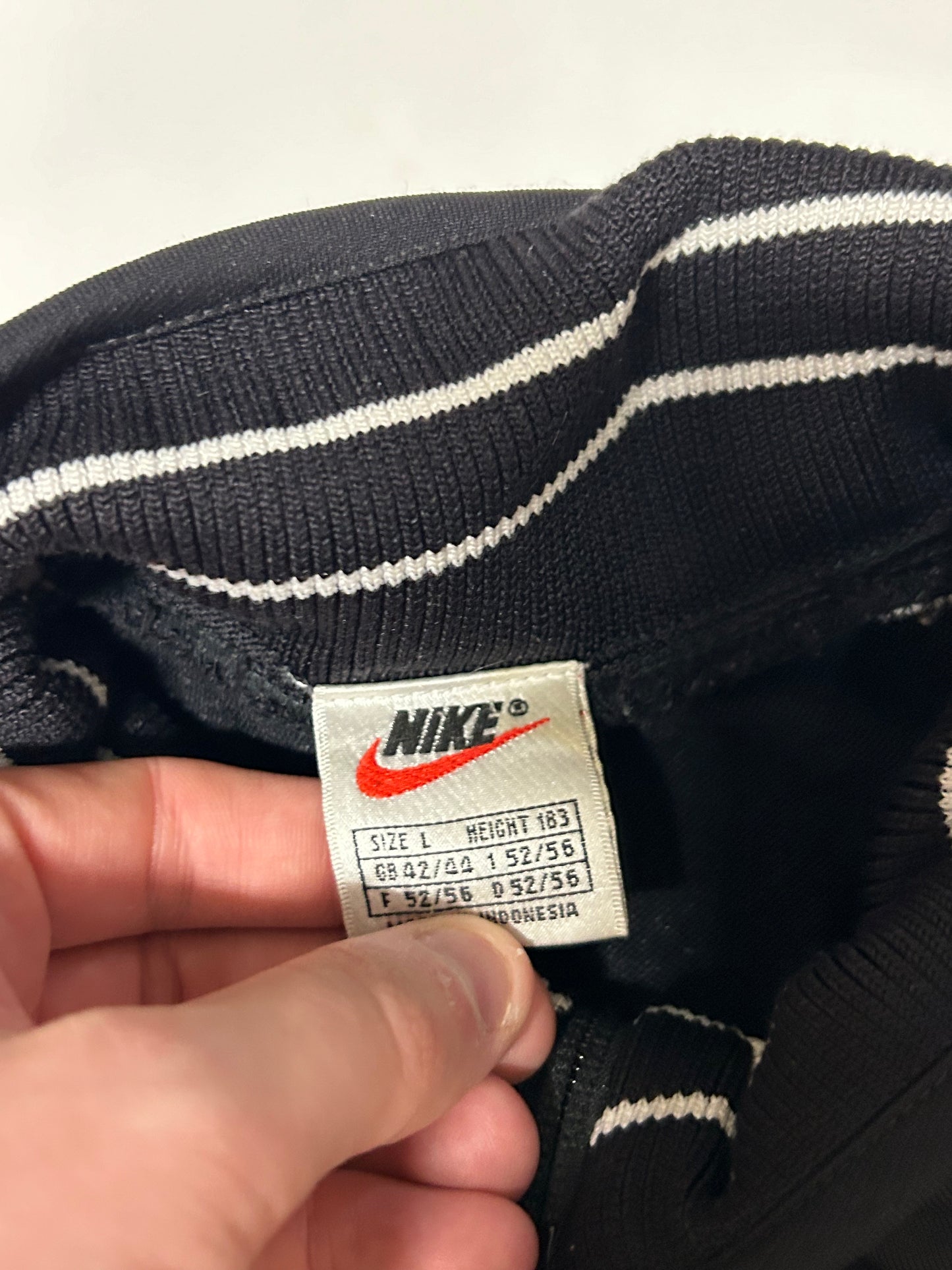 Vintage 90s Nike track jacket (L)