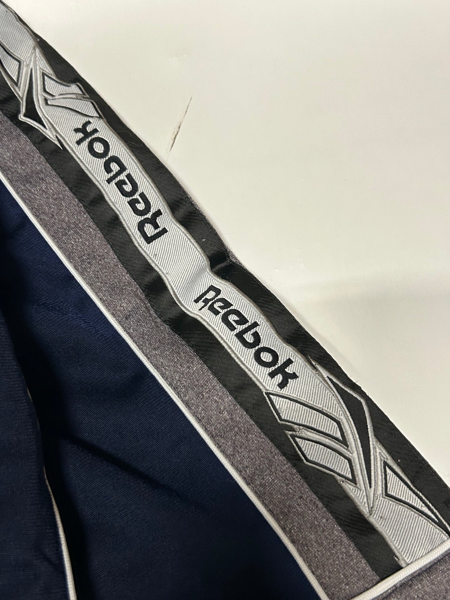 Vintage Reebok side stripe track jacket (XXL)