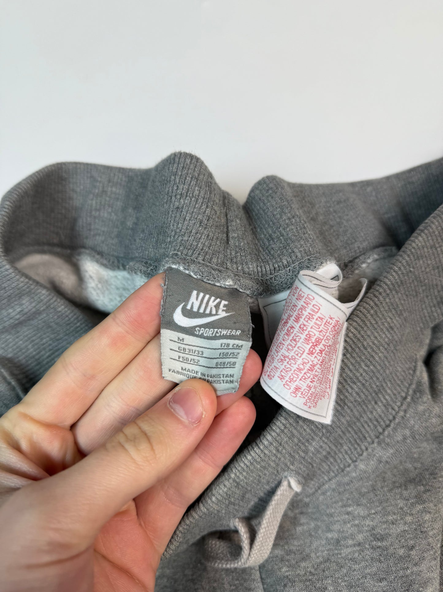 Vintage Nike small logo baggy joggers (M)