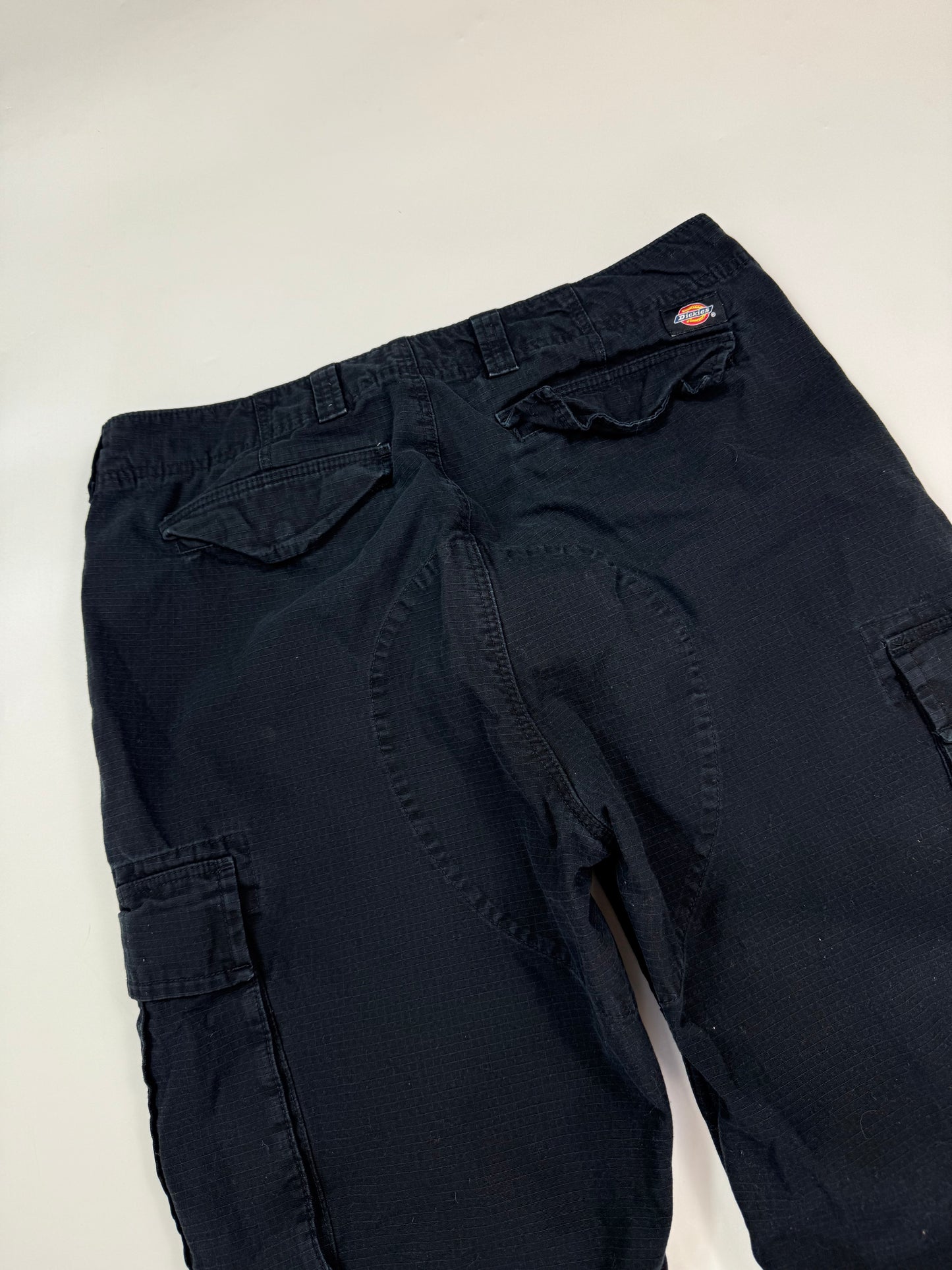 Dickies baggy cargo pants (W34)