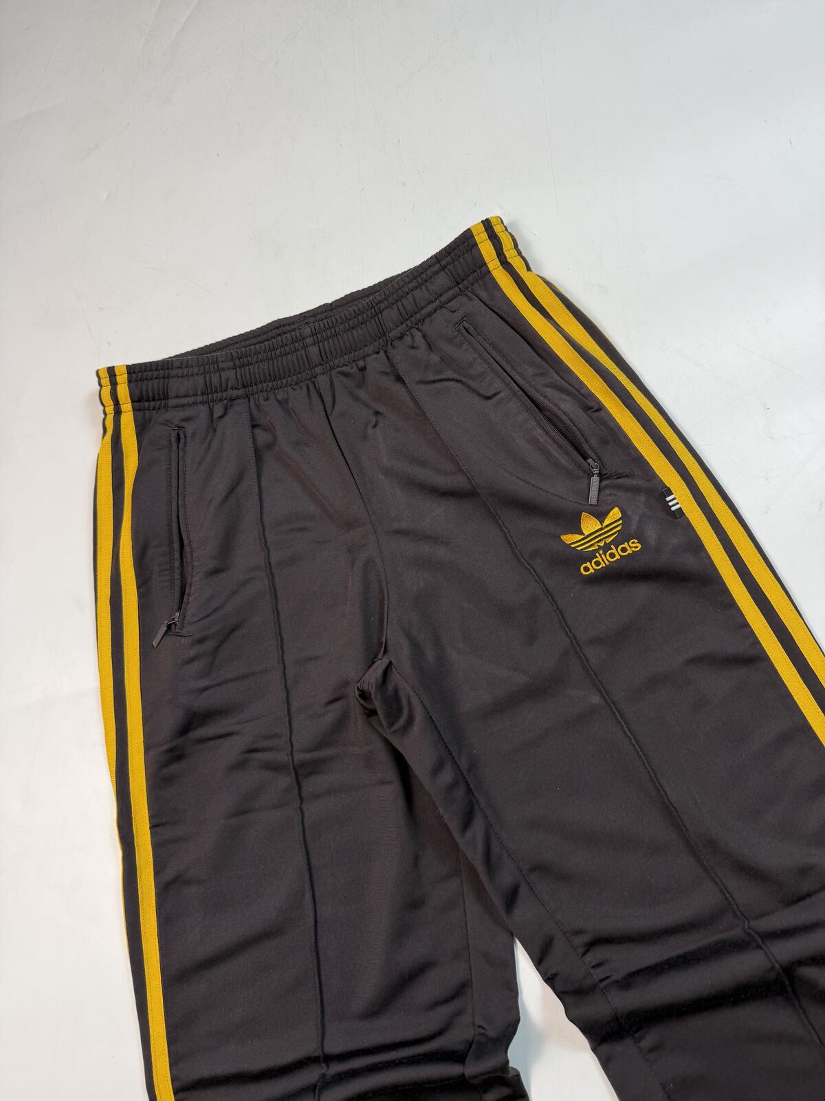 Vintage 90s adidas originals baggy track pants (XS)