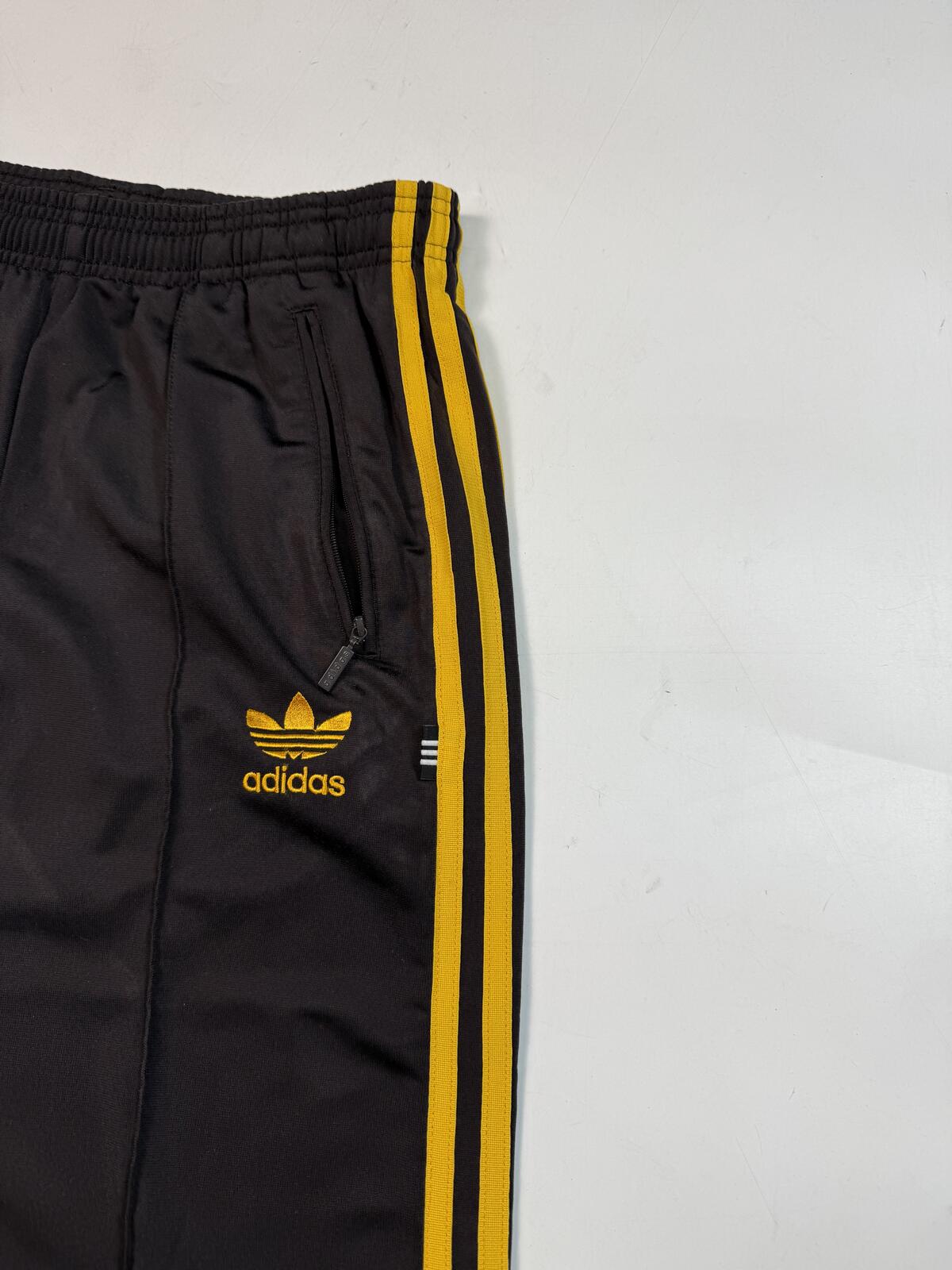 Vintage 90s adidas originals baggy track pants (XS)