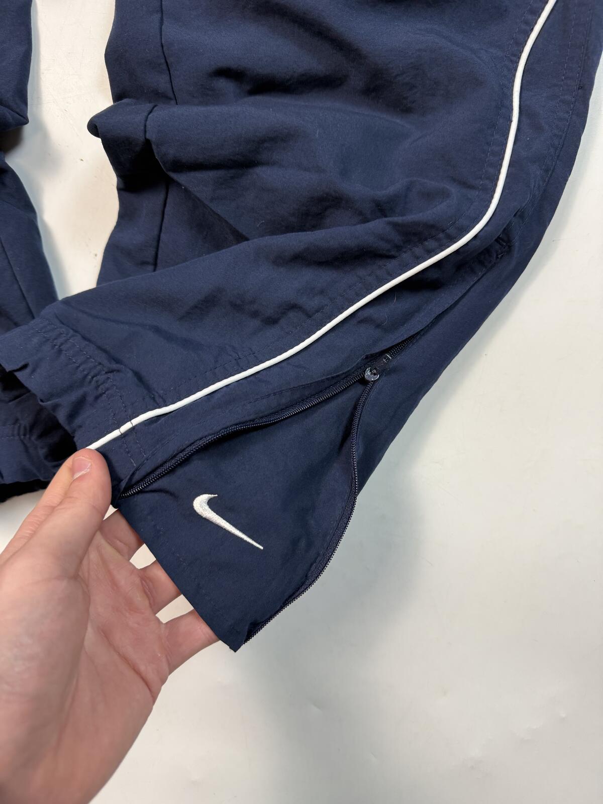 Vintage Nike baggy track pants (L)