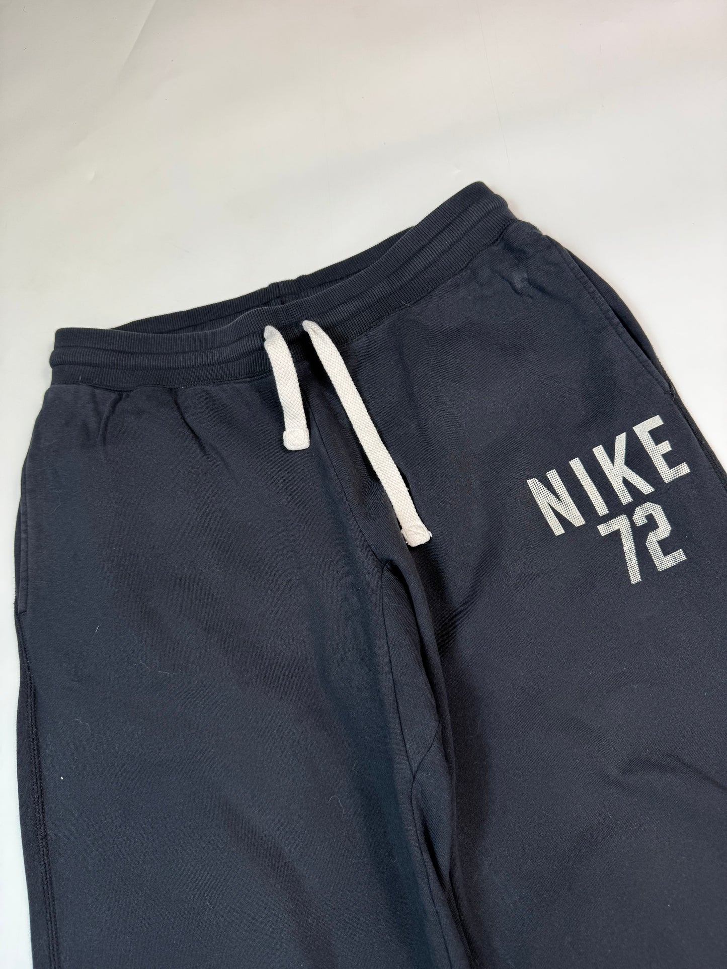 Vintage Nike spell out baggy joggers (L)