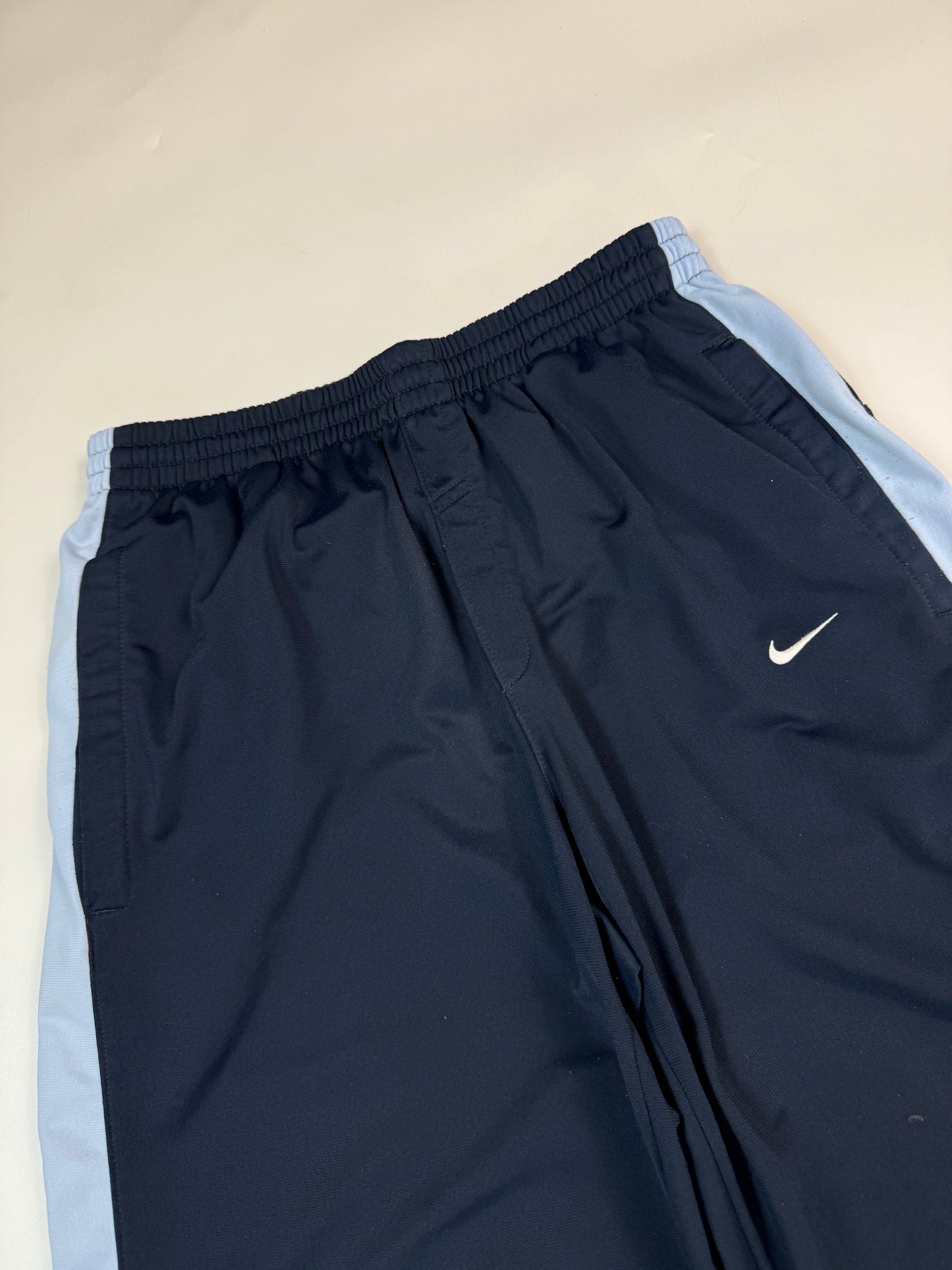 Vintage Nike side stripe baggy track pants (M)