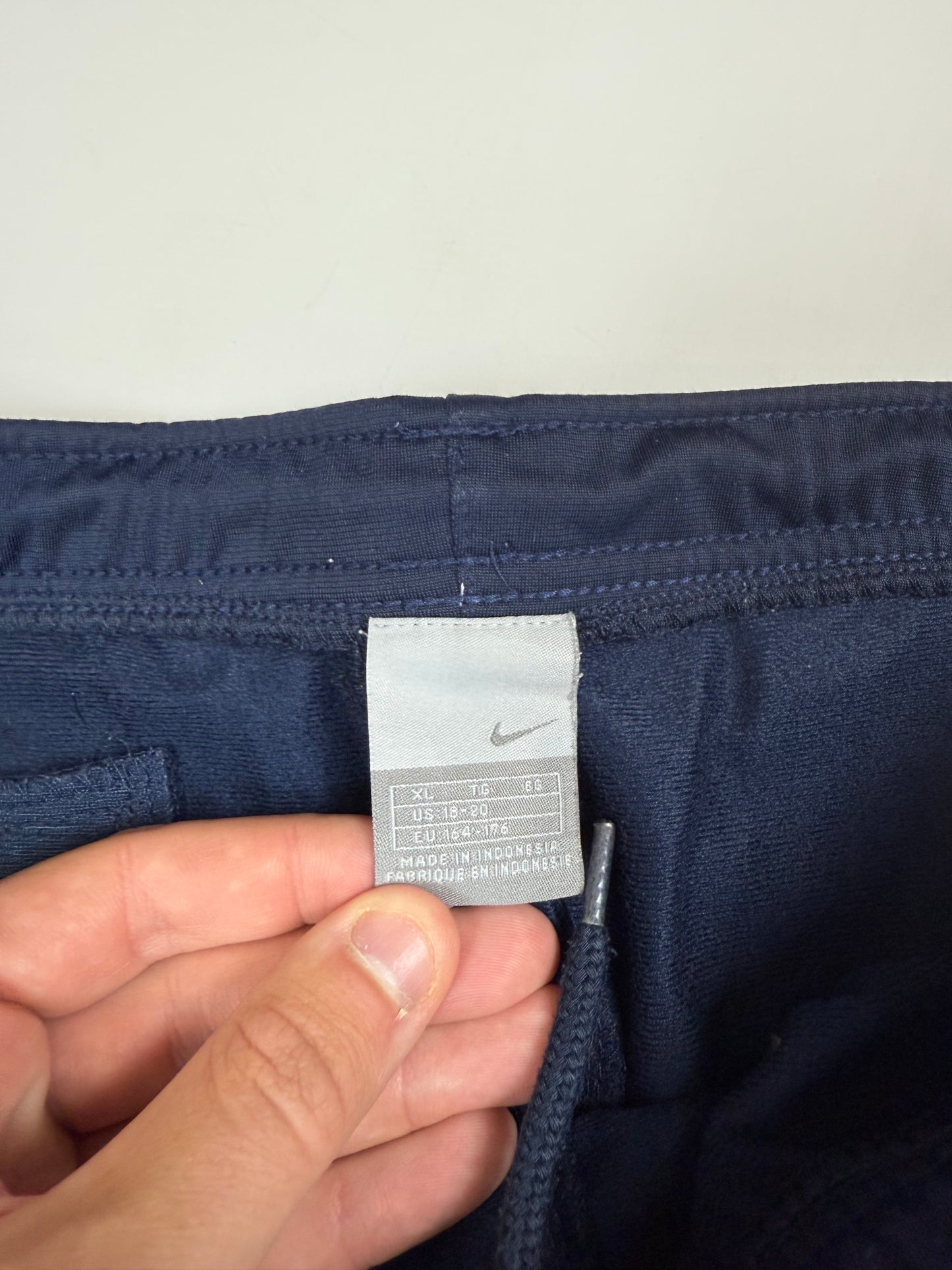 Vintage Nike baggy track pants (S)