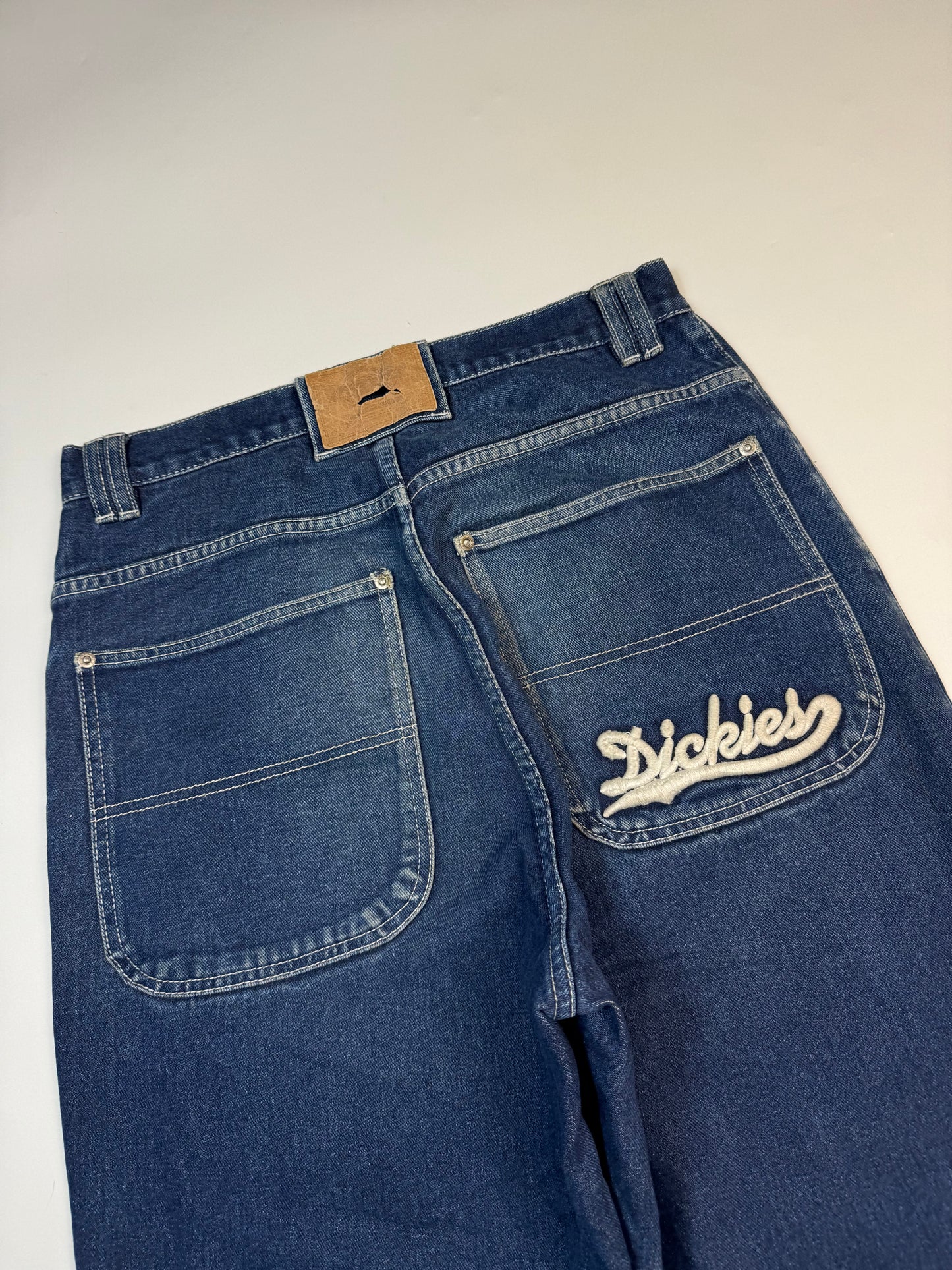 Vintage Dickies spell out baggy jeans (W30)