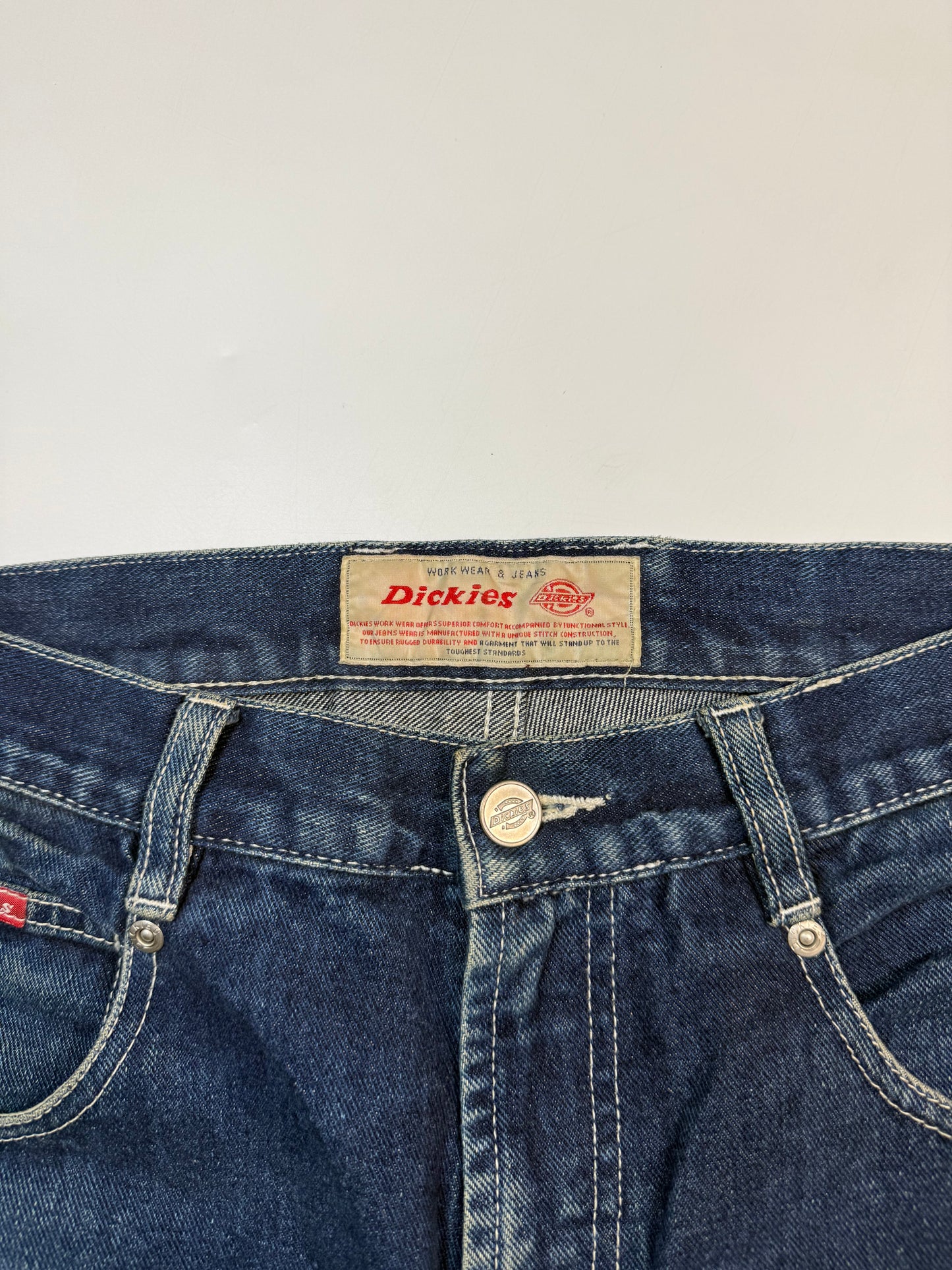 Vintage Dickies spell out baggy jeans (W30)