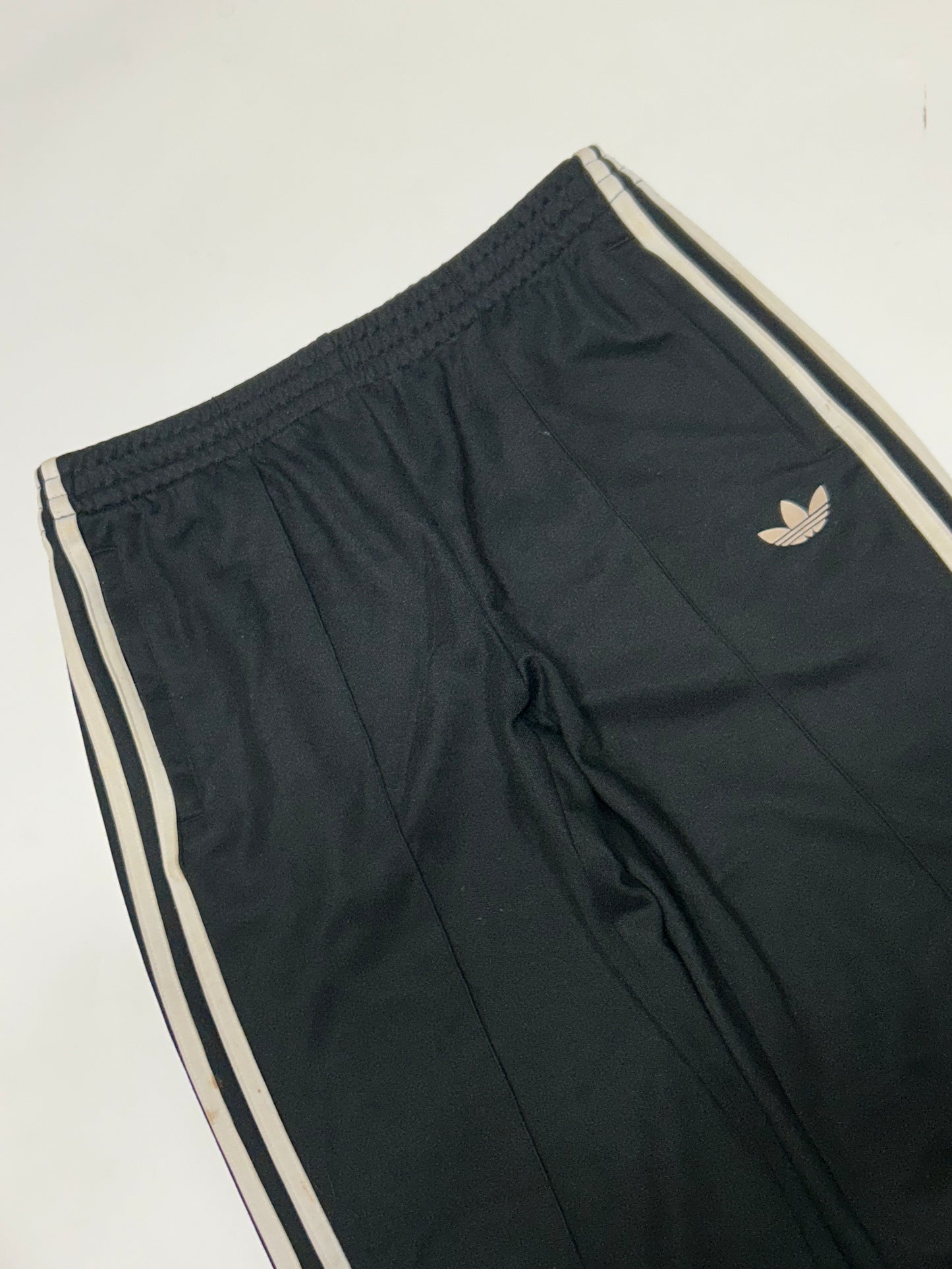 Vintage Adidas originals baggy track pants (M)