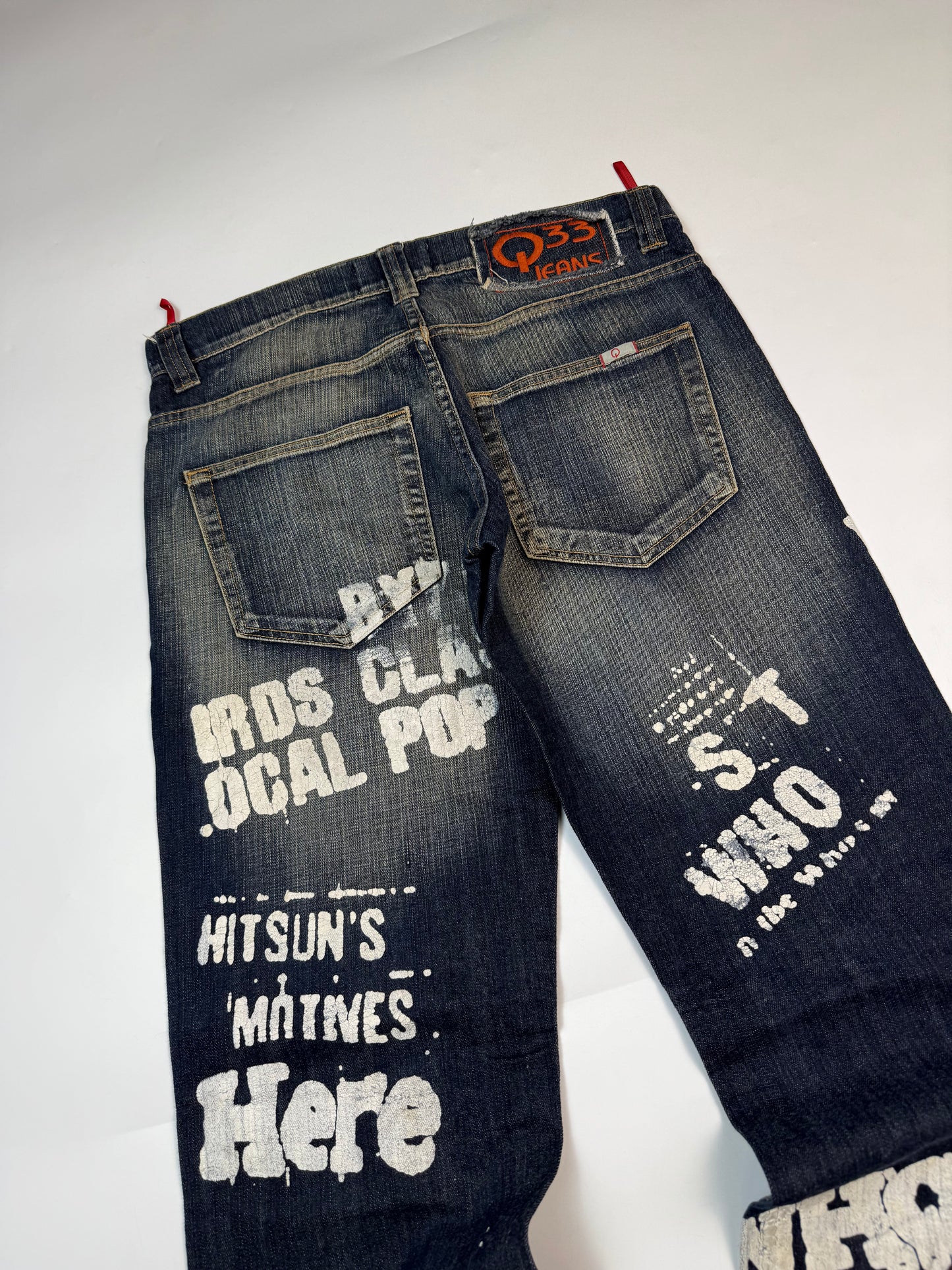 Vintage Y2K all over print hip hop jeans (W34)