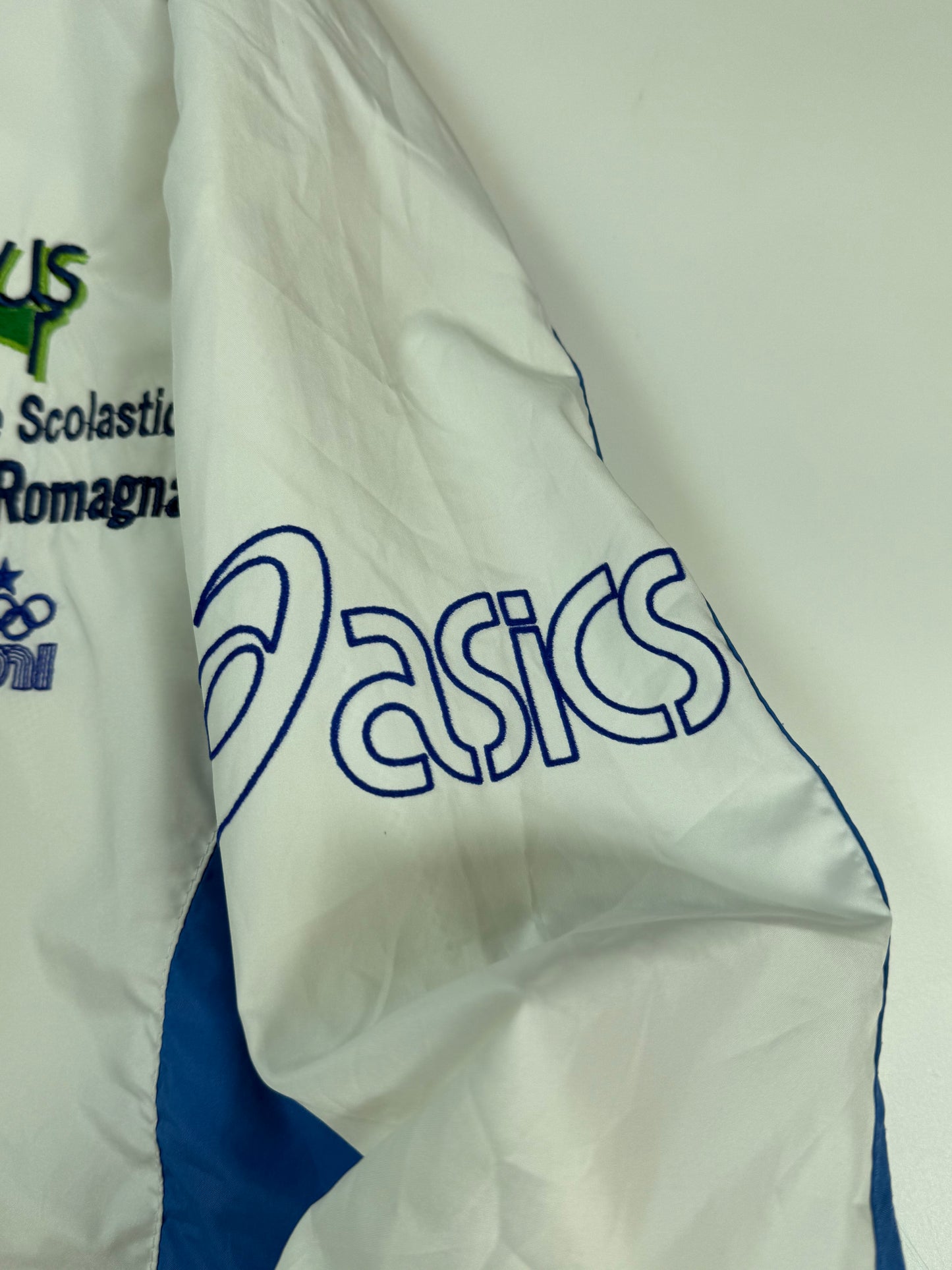 Vintage 90s Asics track jacket (L)