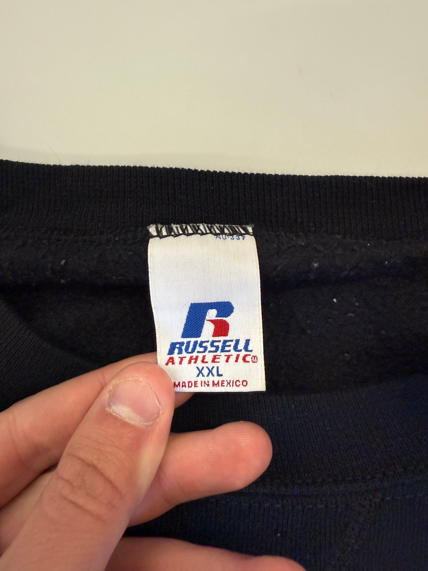 Vintage Russell athletic blank sweatshirt (XXL)