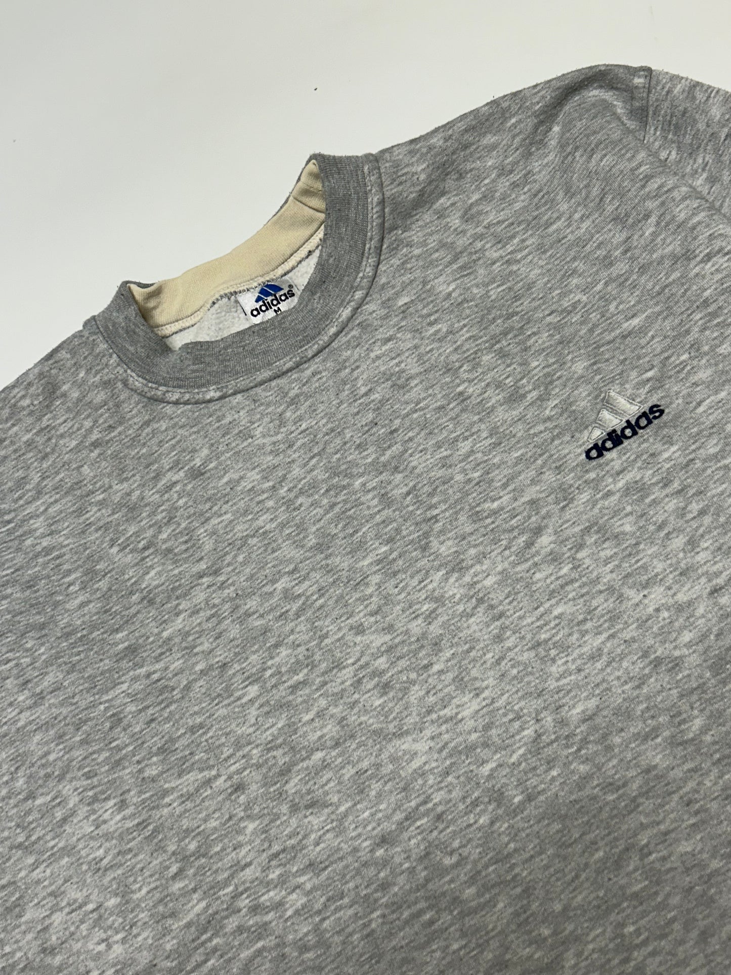 Vintage Adidas small logo sweatshirt (M)