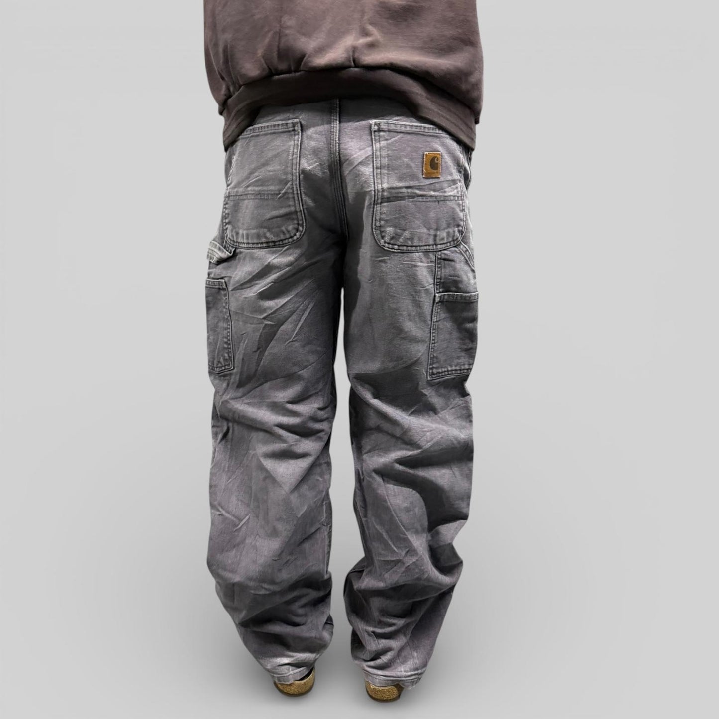Vintage Carhartt baggy carpenter pants (W33)