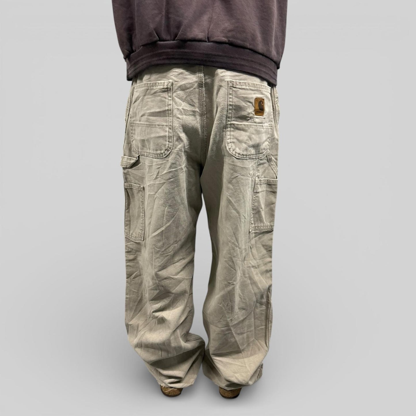 Vintage Carhartt baggy carpenter pants (W36)