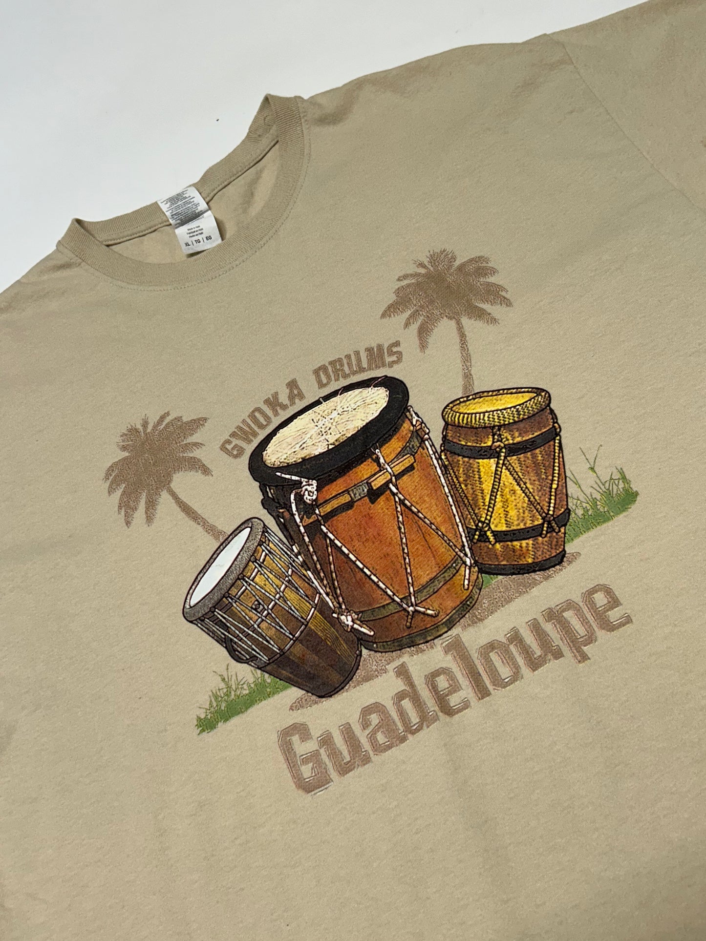 Guadeloupe graphic tee (XL)