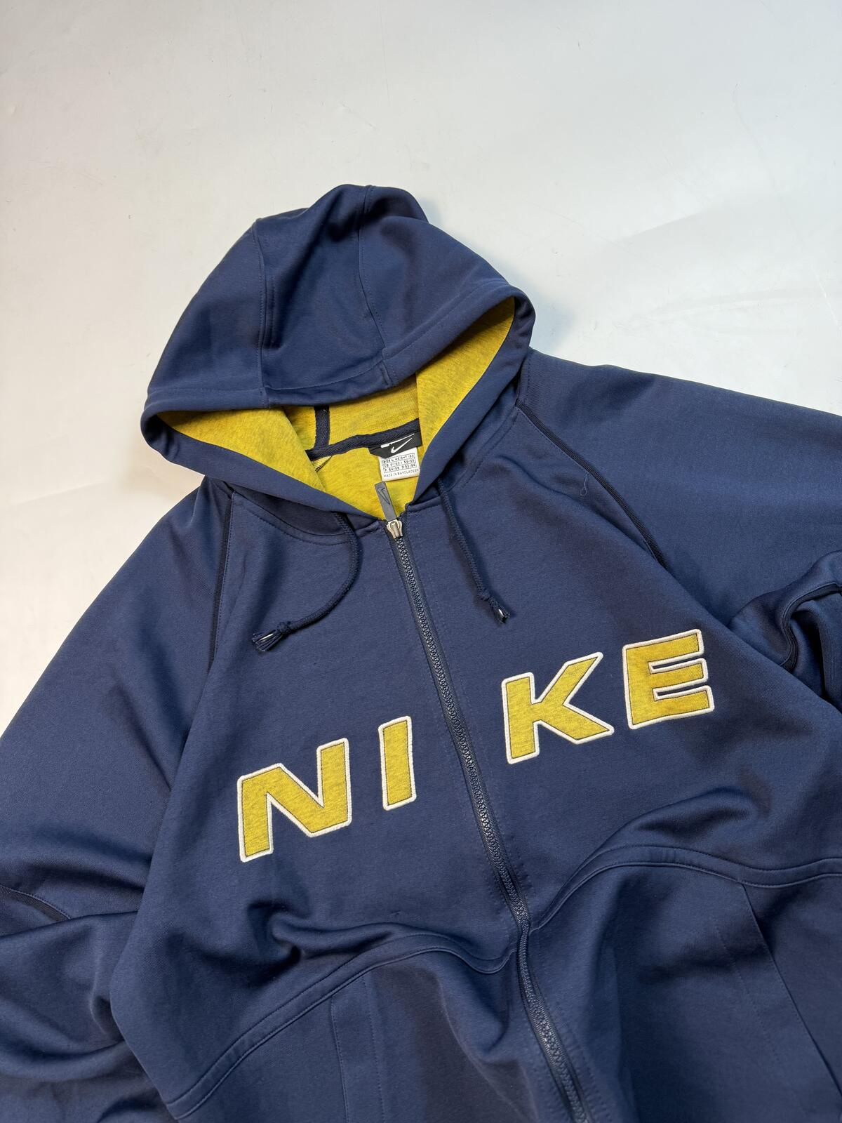 Vintage 90s Nike spell out zip up hoodie (L)