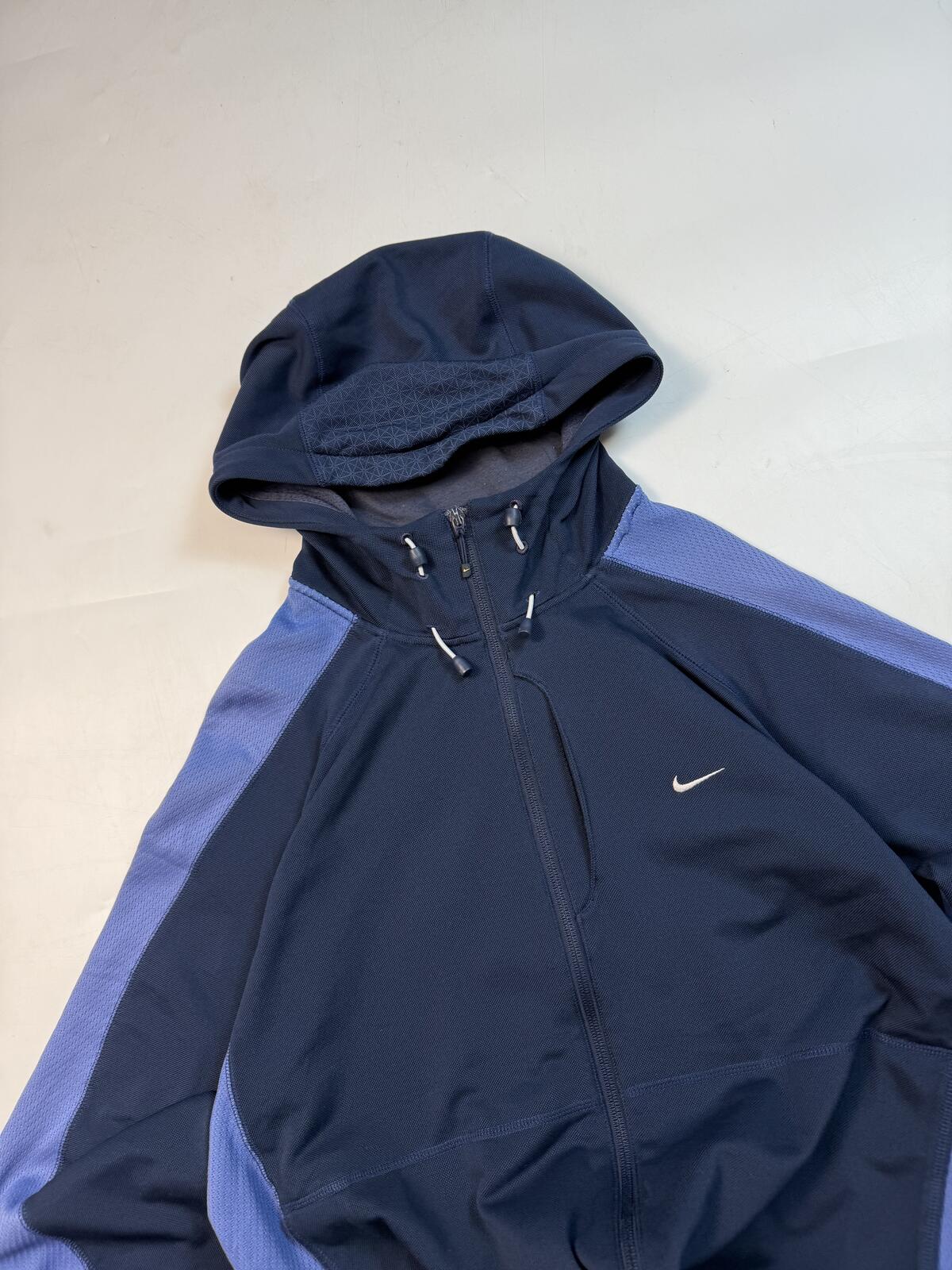 Vintage Y2K Nike full zip hoodie (L)