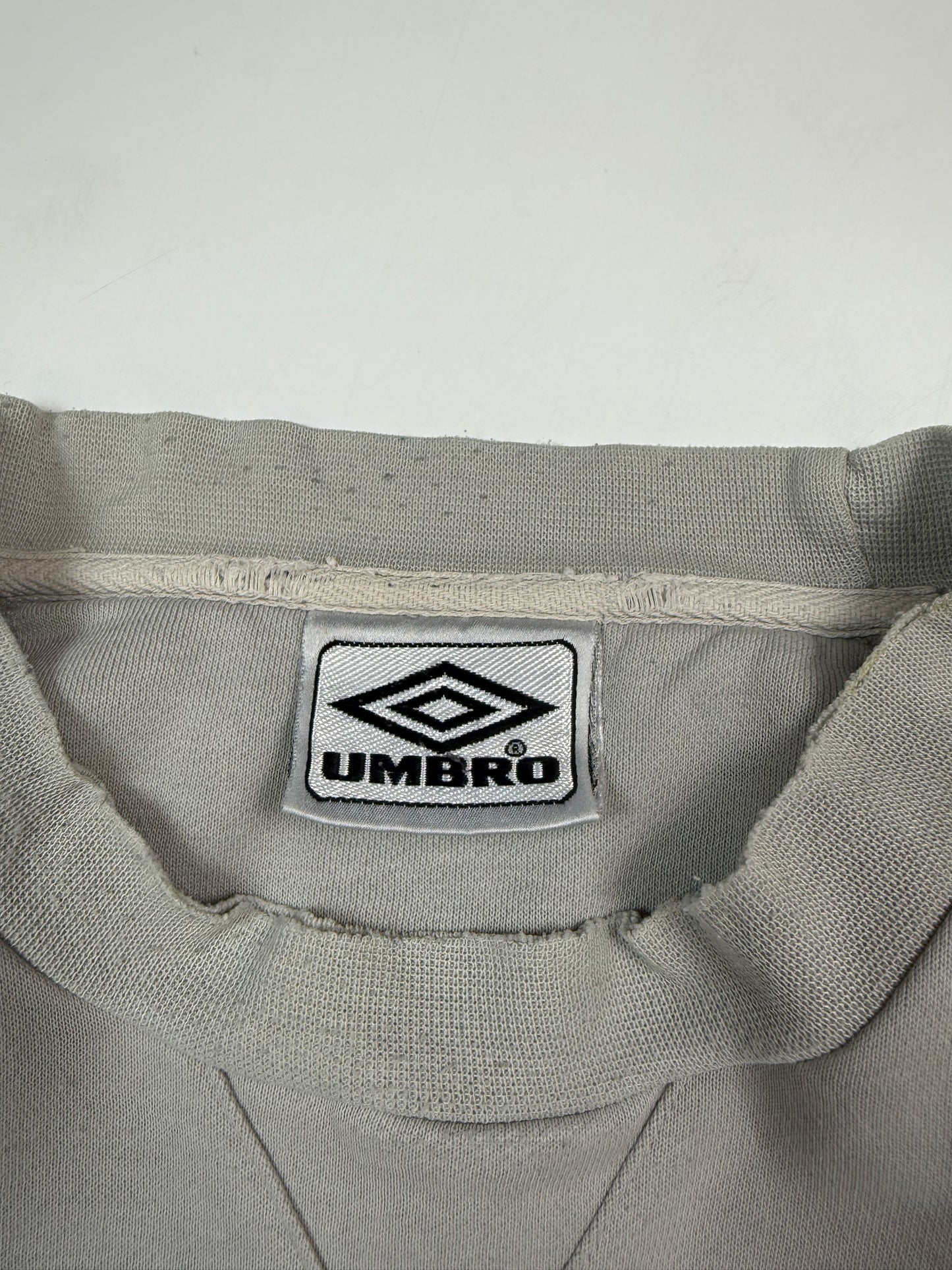 Vintage Umbro centre logo sweatshirt (L)