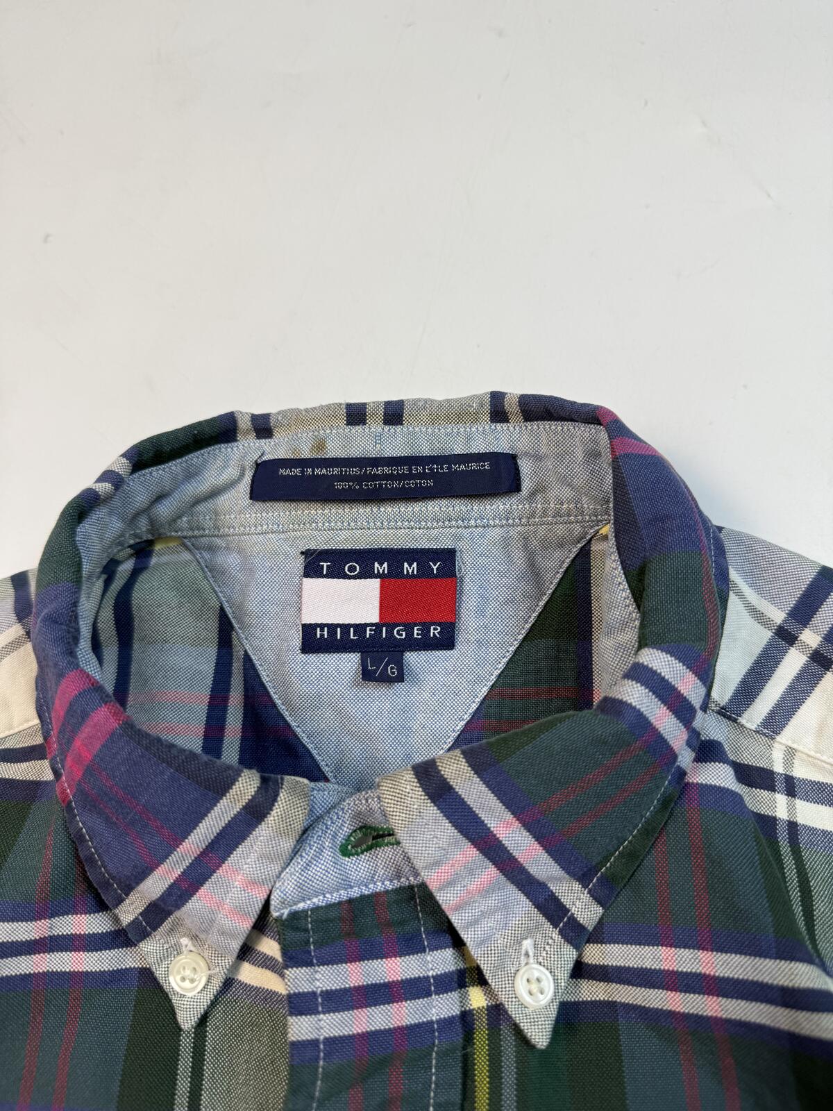 Vintage 90s Tommy Hilfiger checkered short sleeve shirt (L)