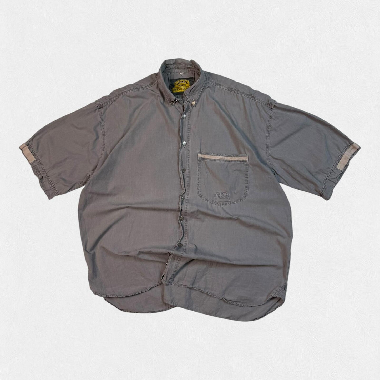 Vintage Y2K Camel short sleeve work shirt (L)
