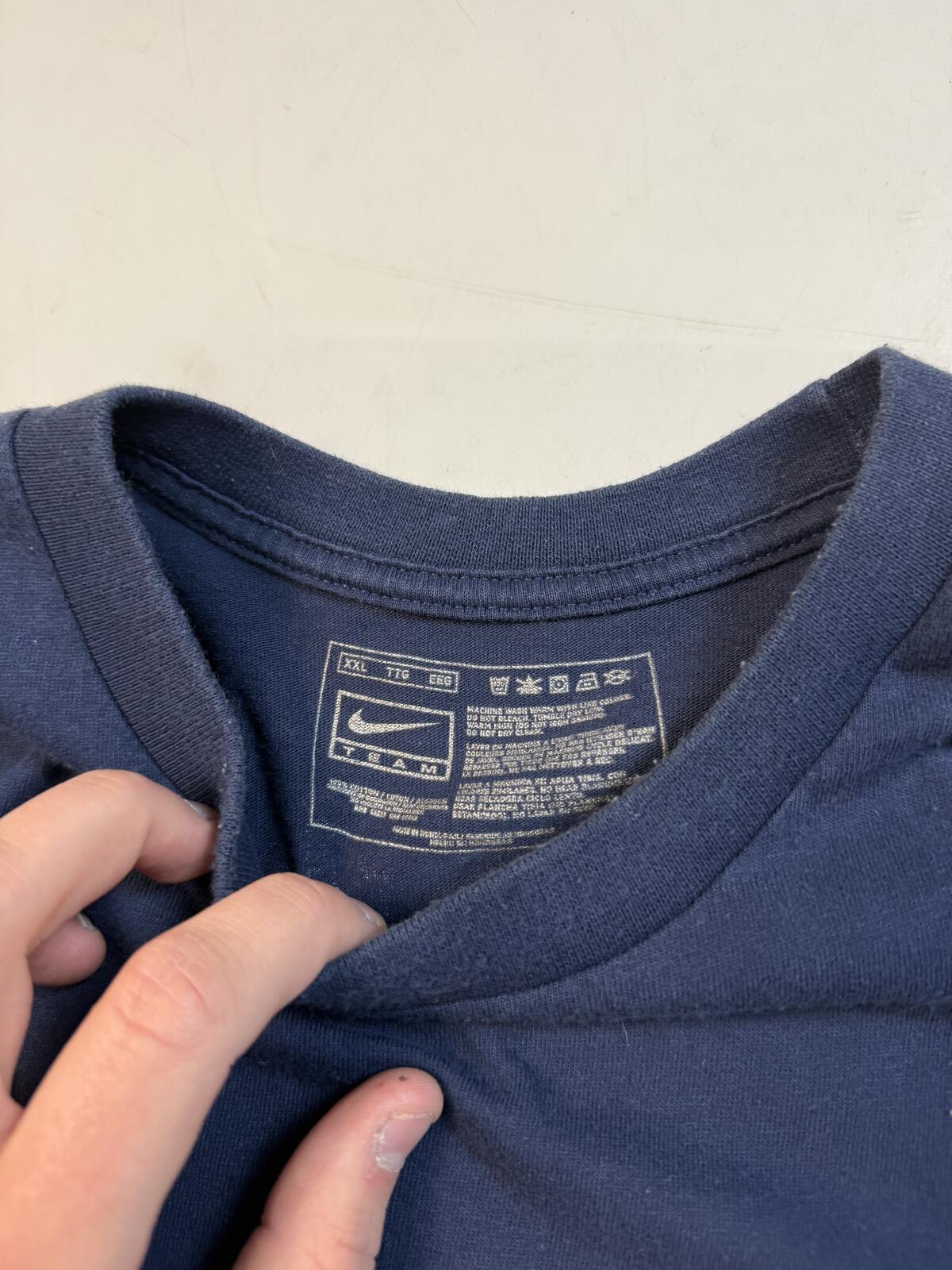 Vintage Nike Honolulu marathon 2009 graphic tee (XXL)
