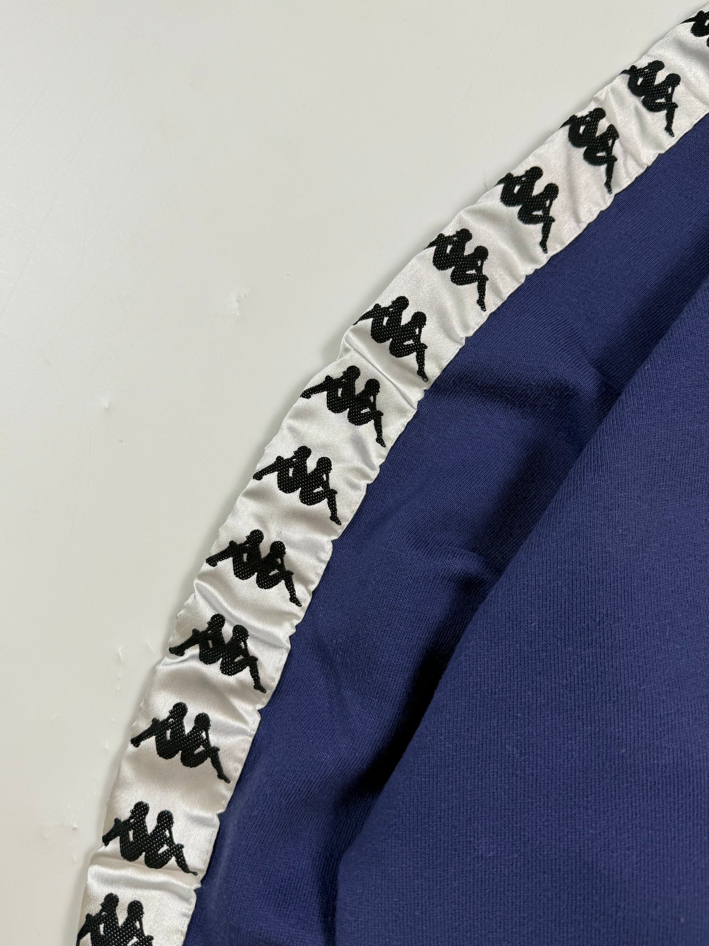 Vintage 90s Kappa side stripe sweatshirt (XL)