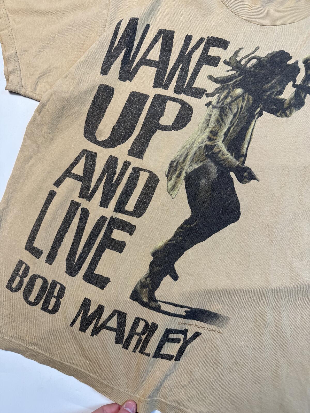 Vintage Bob Marley 1995 graphic tee (L)