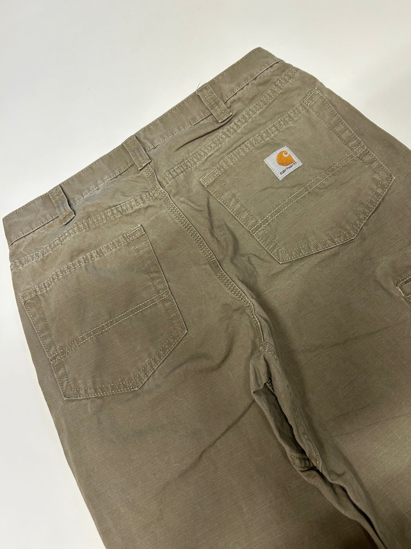 Carhartt baggy carpenter pants (W33)