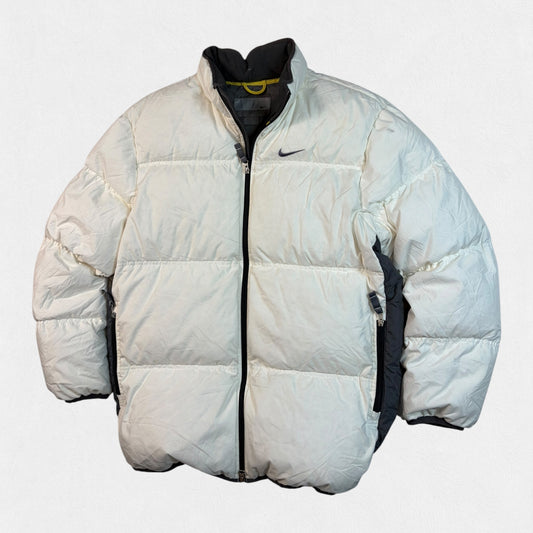 Vintage Nike mini swoosh puffer jacket (L)