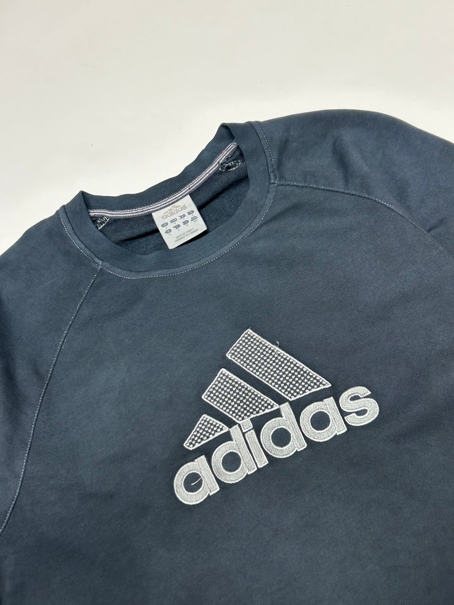 Vintage Adidas centre logo sweatshirt (S)