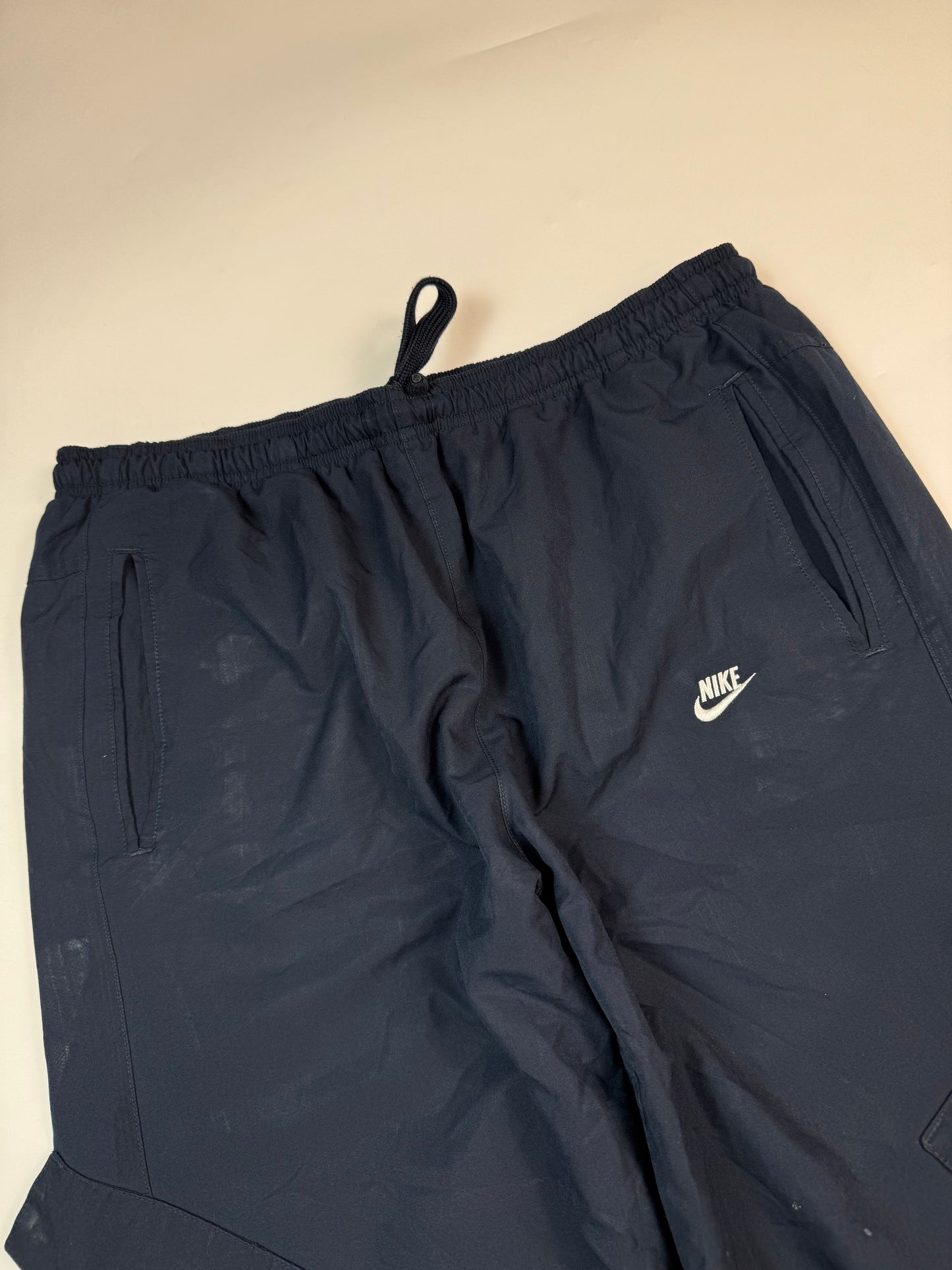 Vintage Nike baggy cargo track pants (XL)