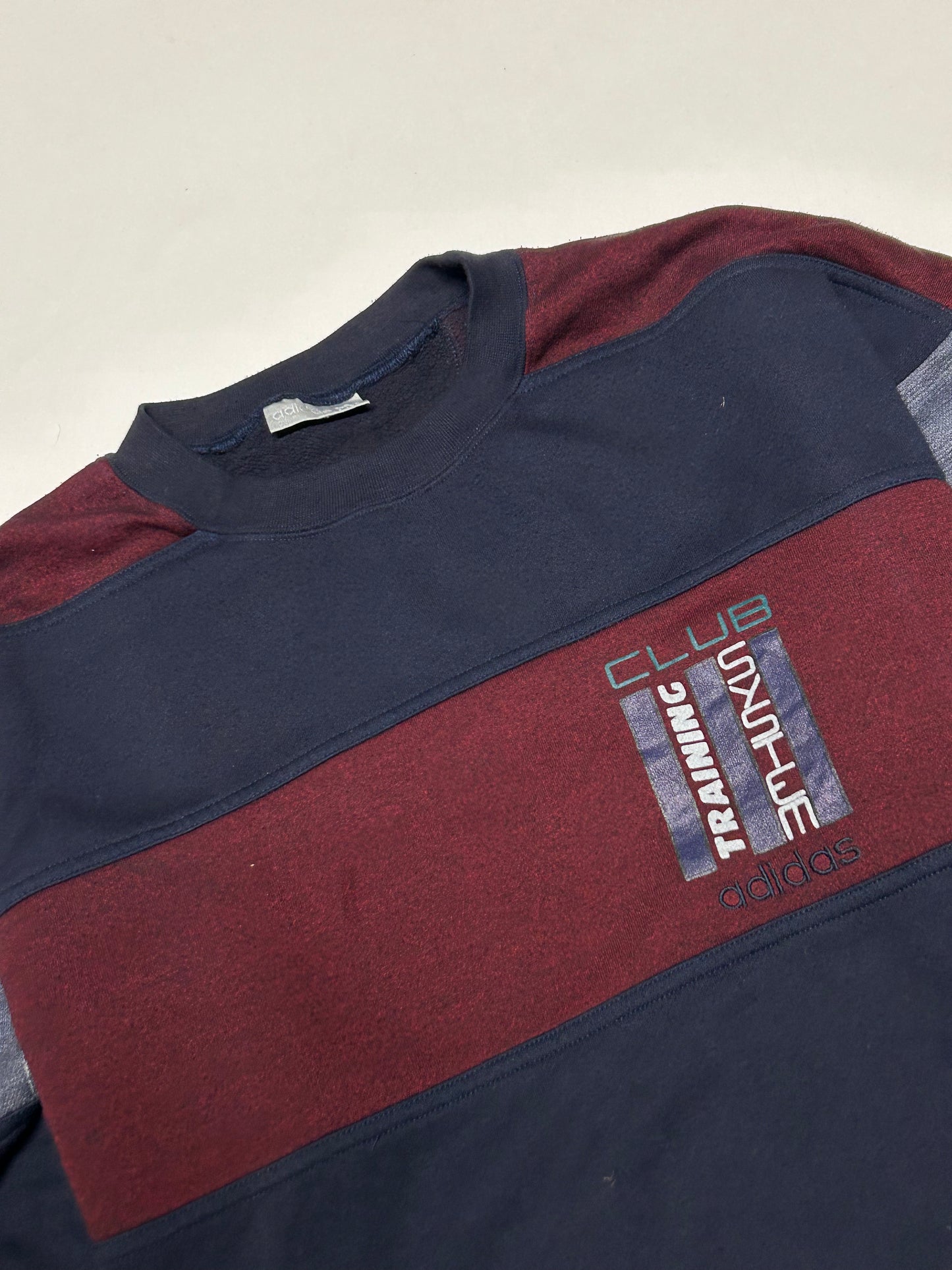 Vintage 90s Adidas training club sweatshirt (M)