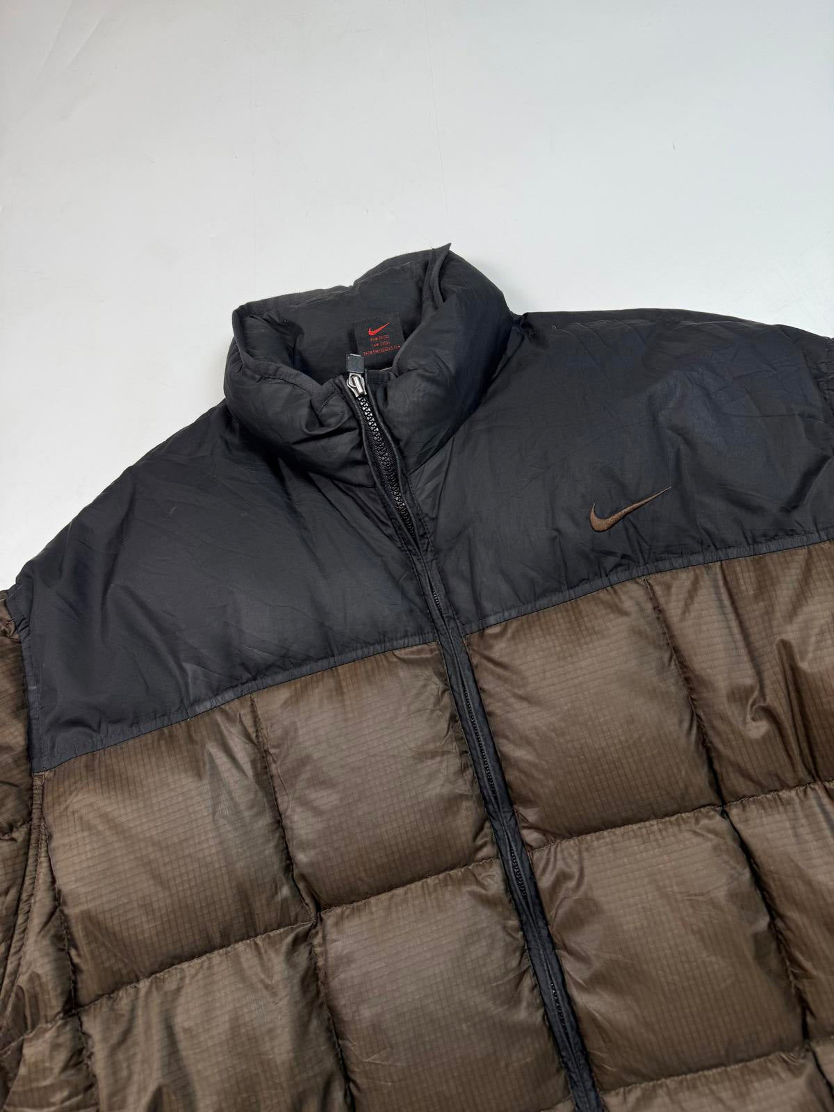 Vintage 90s Nike puffer jacket (L)