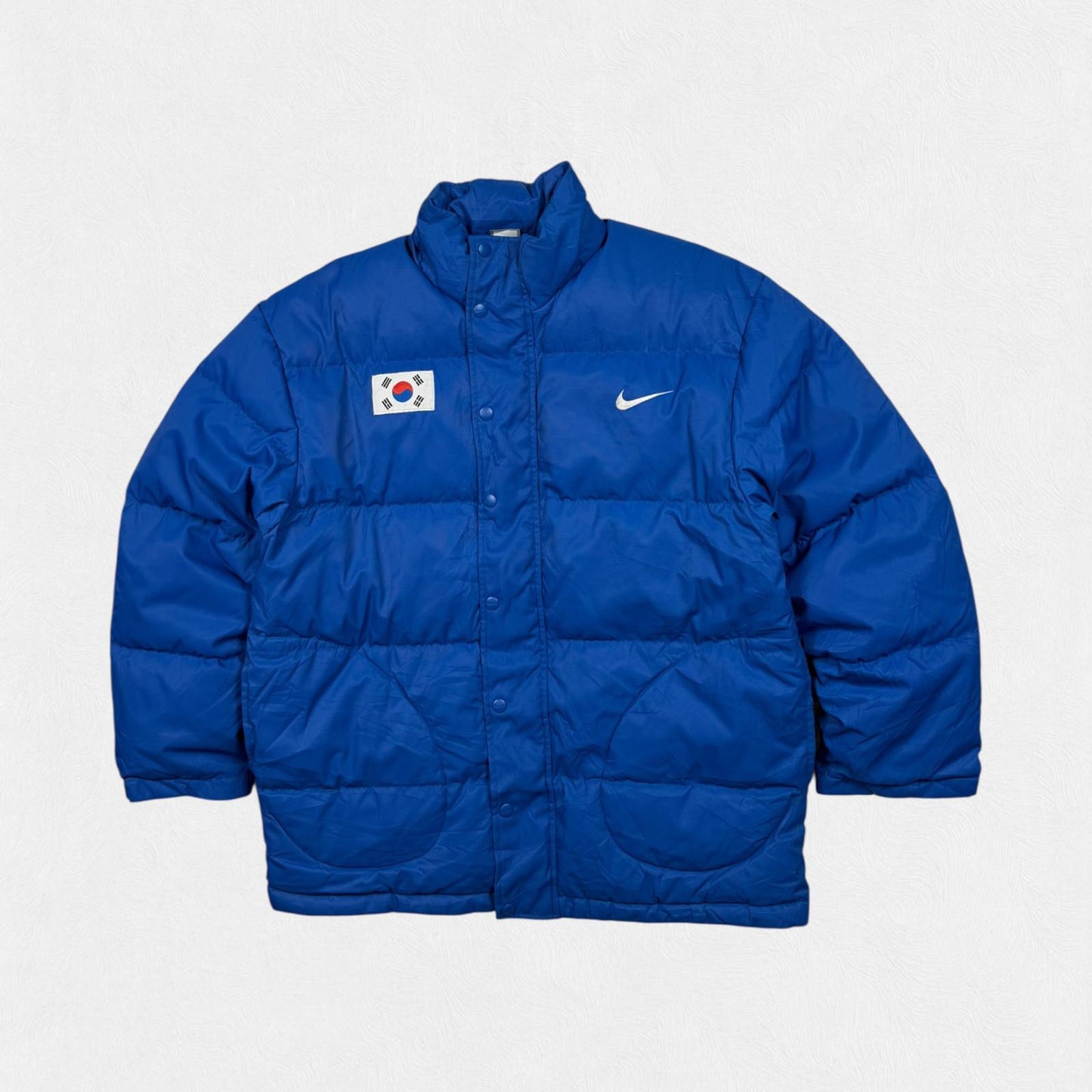 Vintage South Korea Nike puffer jacket (M)