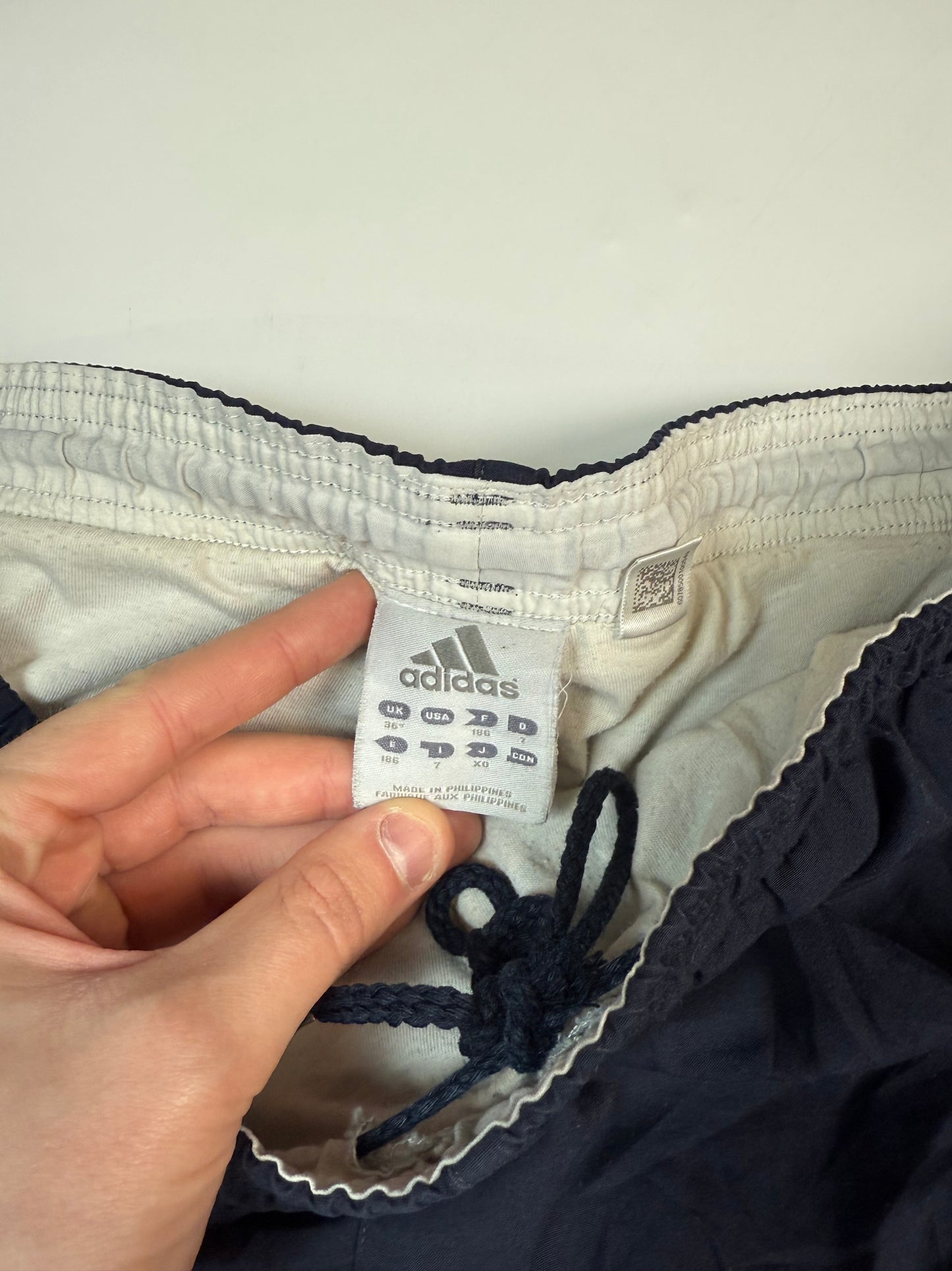 Vintage Adidas baggy track pants (L)