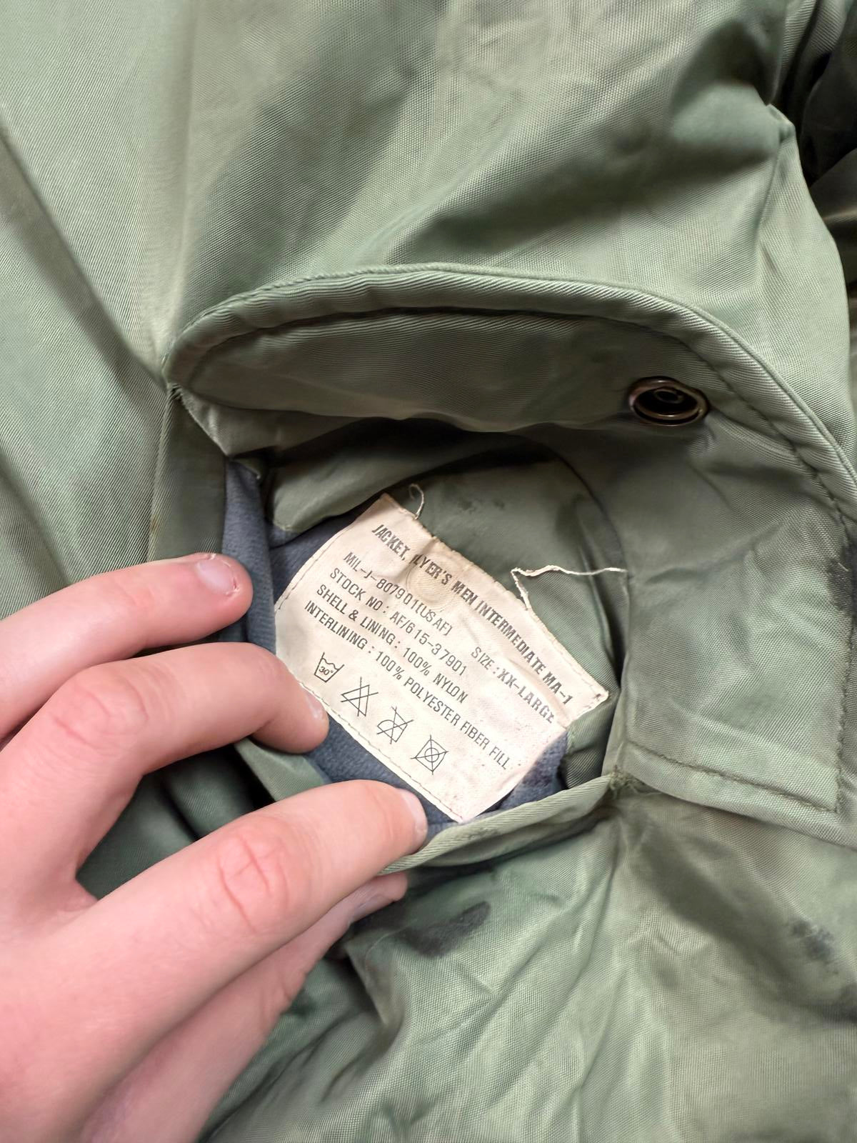 Vintage ma-1 military bomber jacket (XXL)