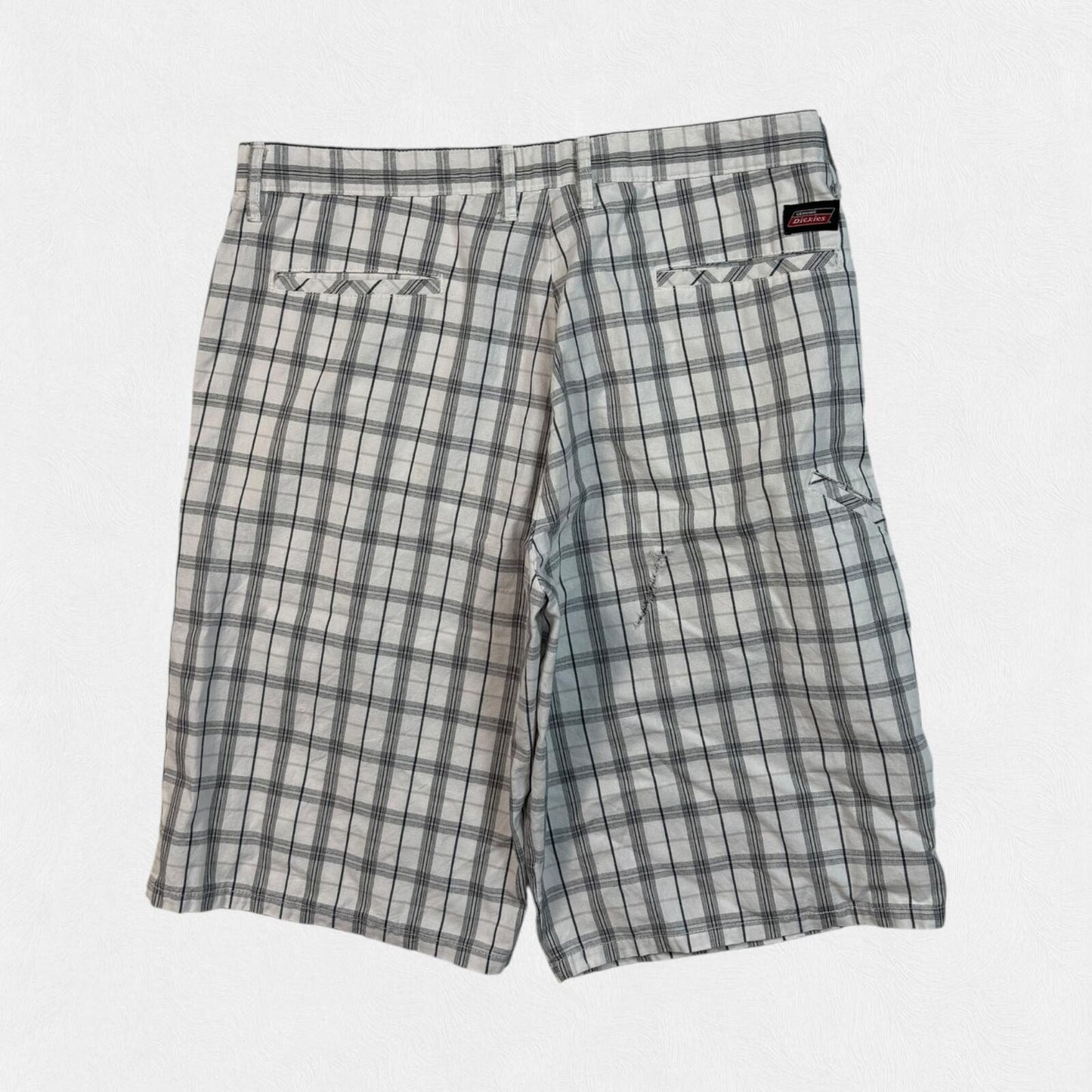 Vintage Dickies baggy checkered shorts (W36)