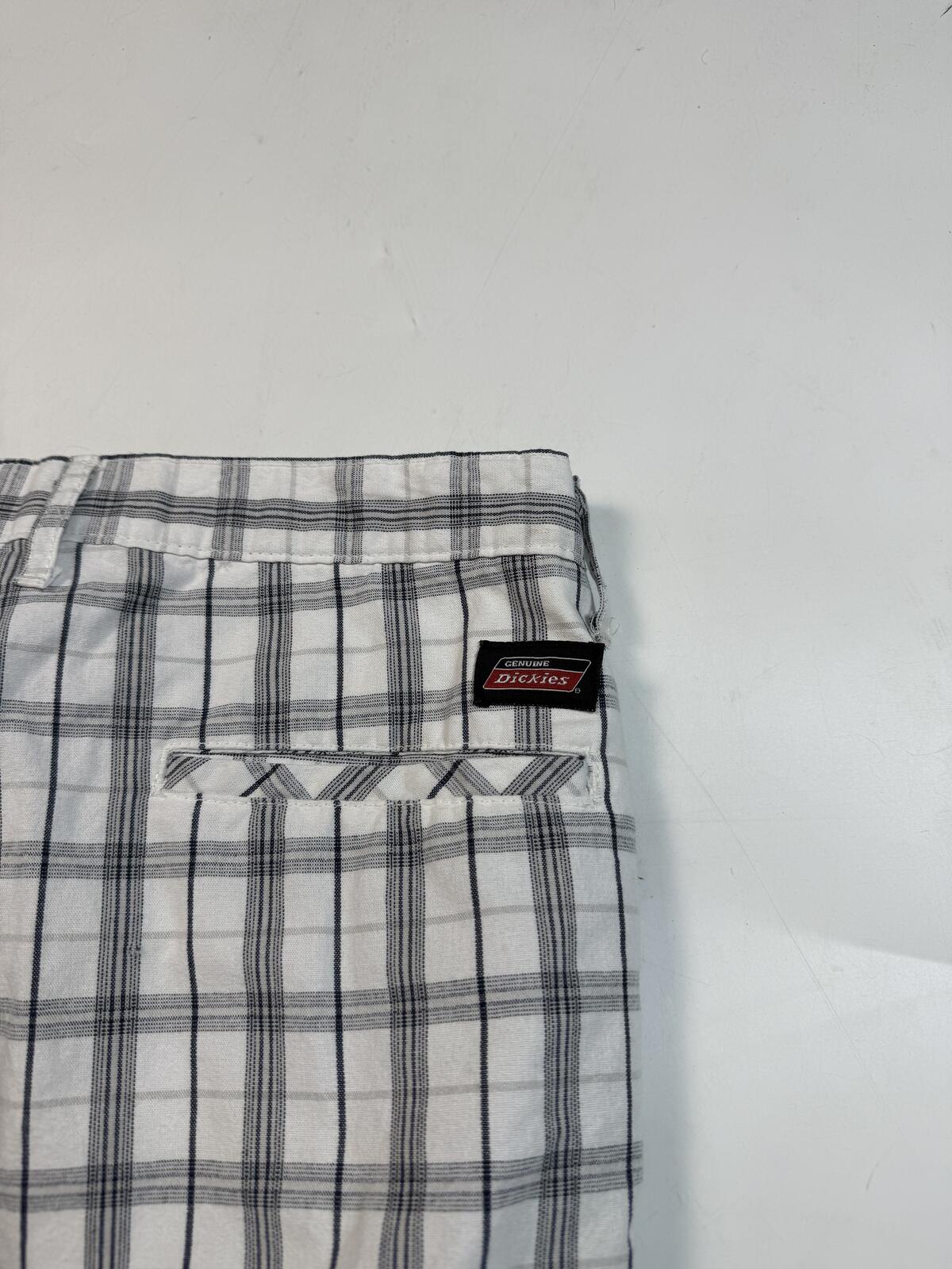 Vintage Dickies baggy checkered shorts (W36)