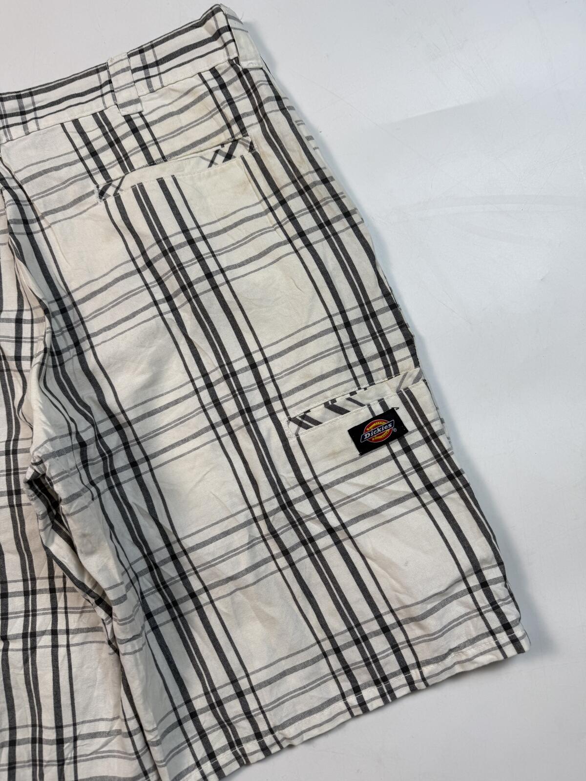 Dickies baggy checkered shorts (w34)